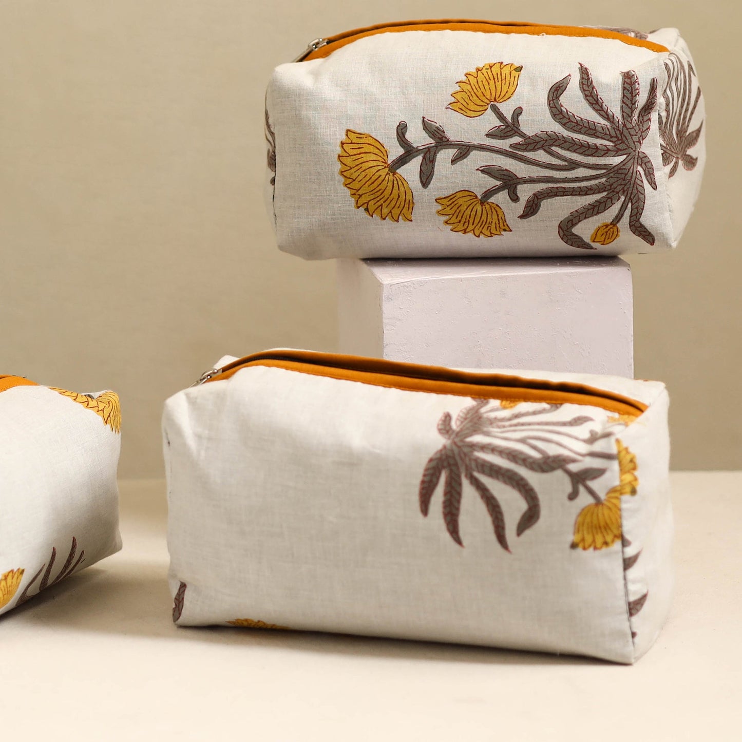 White Handmade Cotton Toiletry Bags (Set of 3)