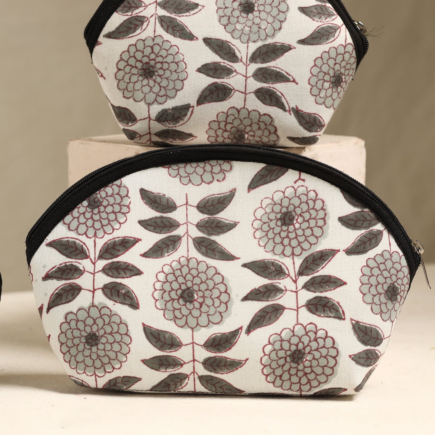 Off White Handmade Cotton Toiletry Bags (Set of 3) 177