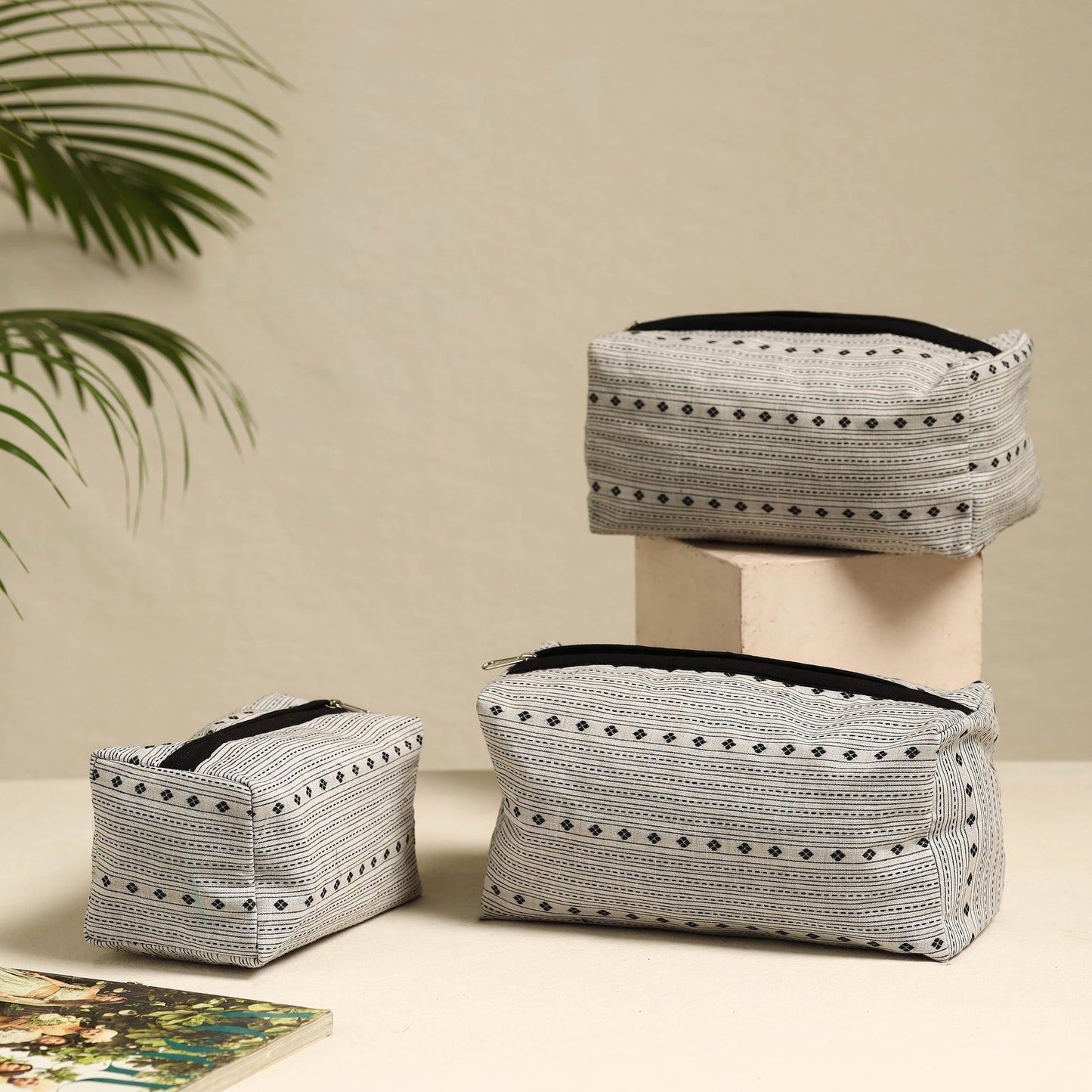 White Handmade Cotton Toiletry Bags (Set of 3)
