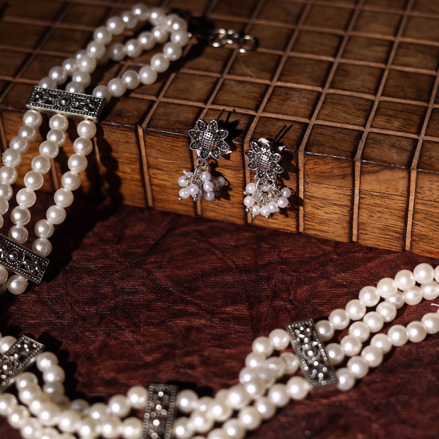 Handmade GS Pearl Choker Necklace Set
