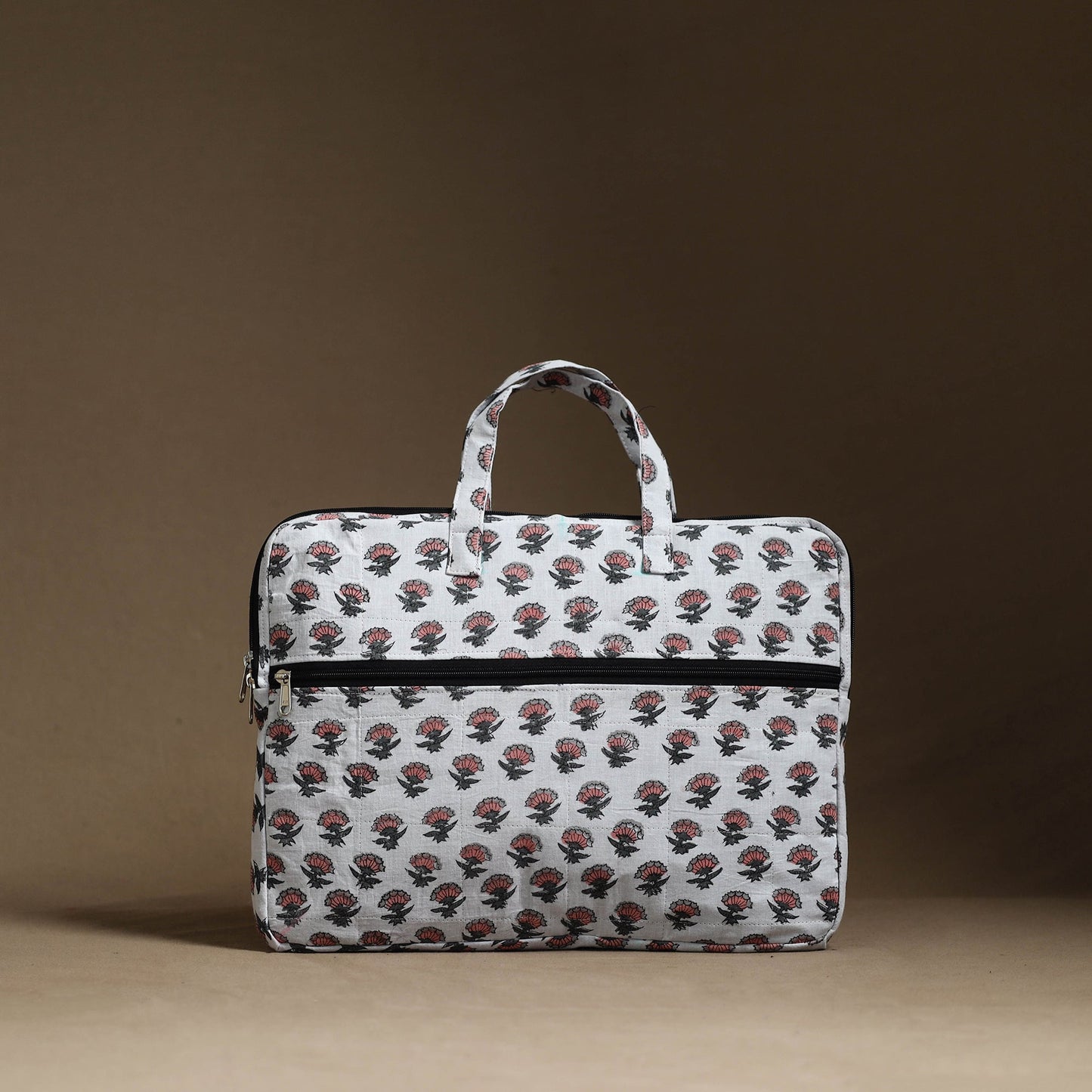 White Handmade Quilted Cotton Laptop Bag (13 x 16 in)