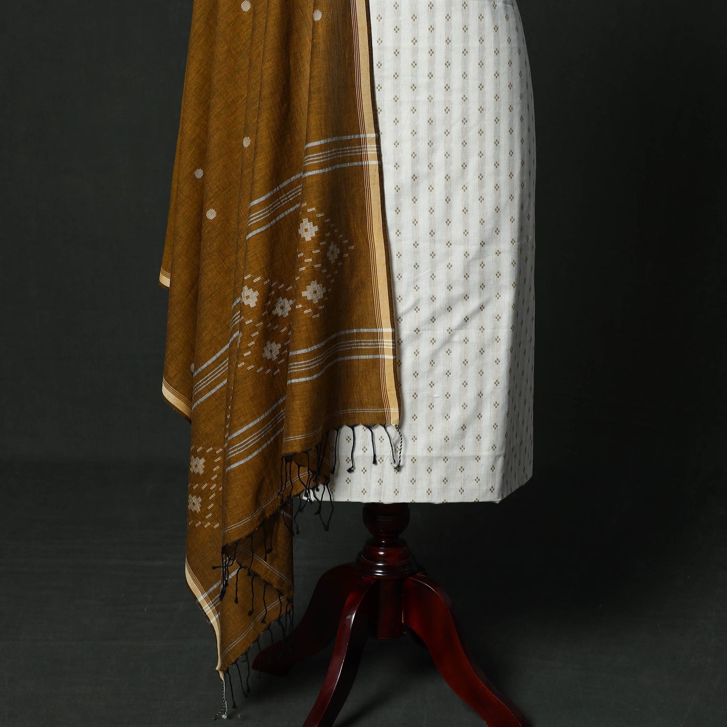 Jacquard cotton 2pc unstitched dress material