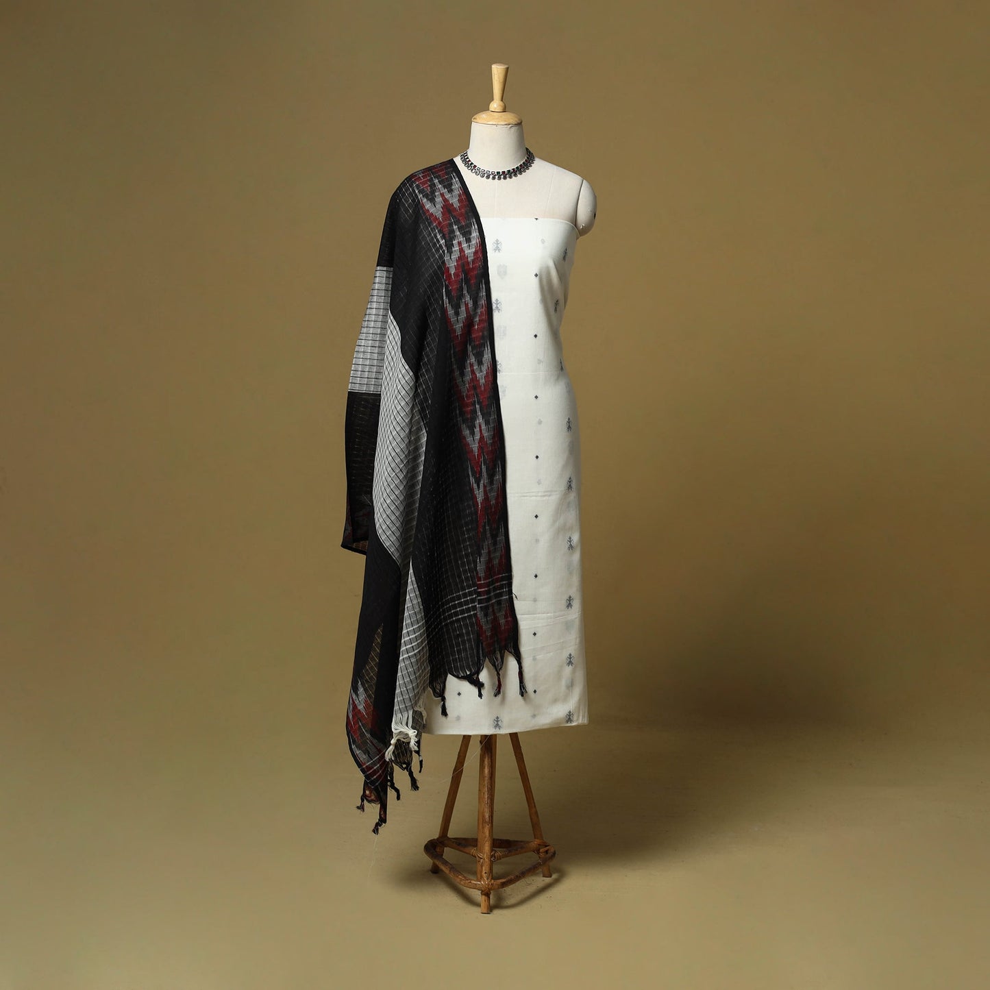 Jacquard cotton 3pc unstitched dress material 118