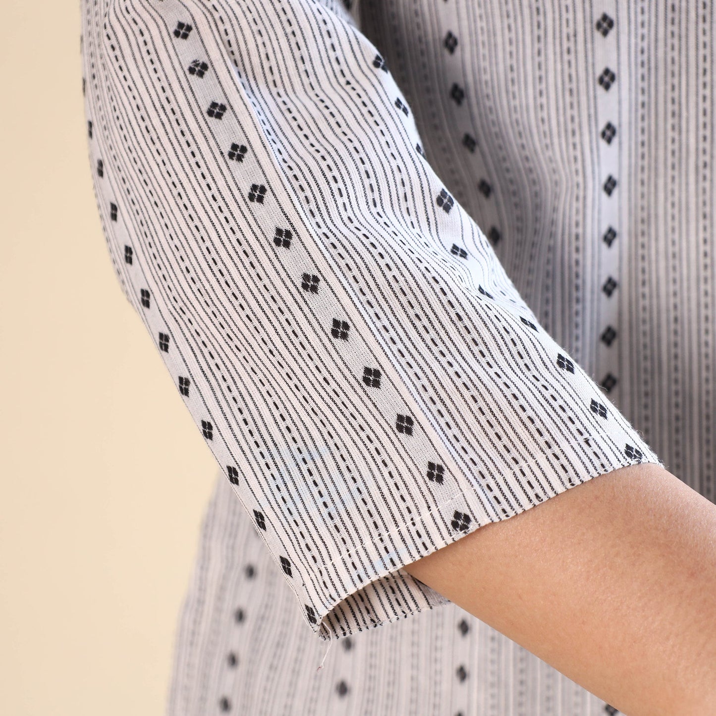 White jacquard cotton top & pyjama night suit set