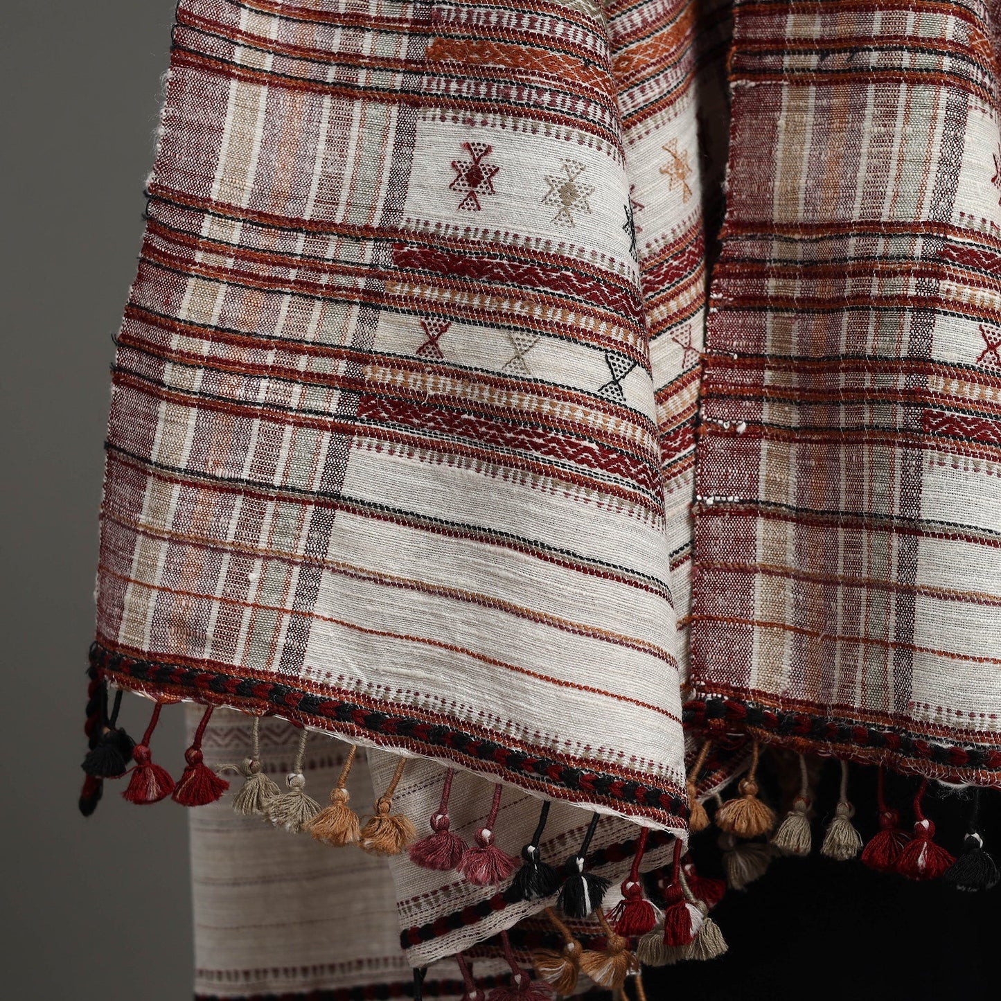 Kutch Embroidery Handwoven Silk x Woolen Dhabla Shawl