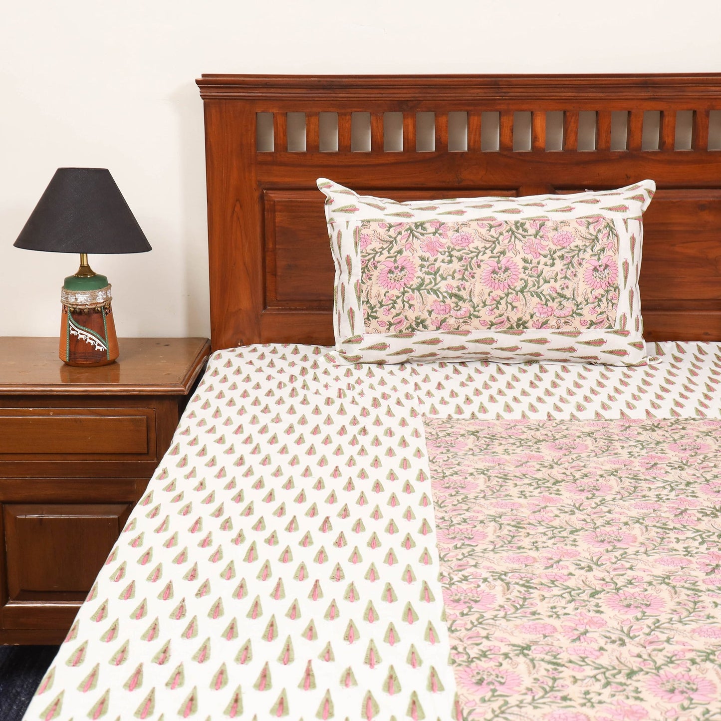 Patchwork hand double sanganeri bedsheet set (108 x 90 in)