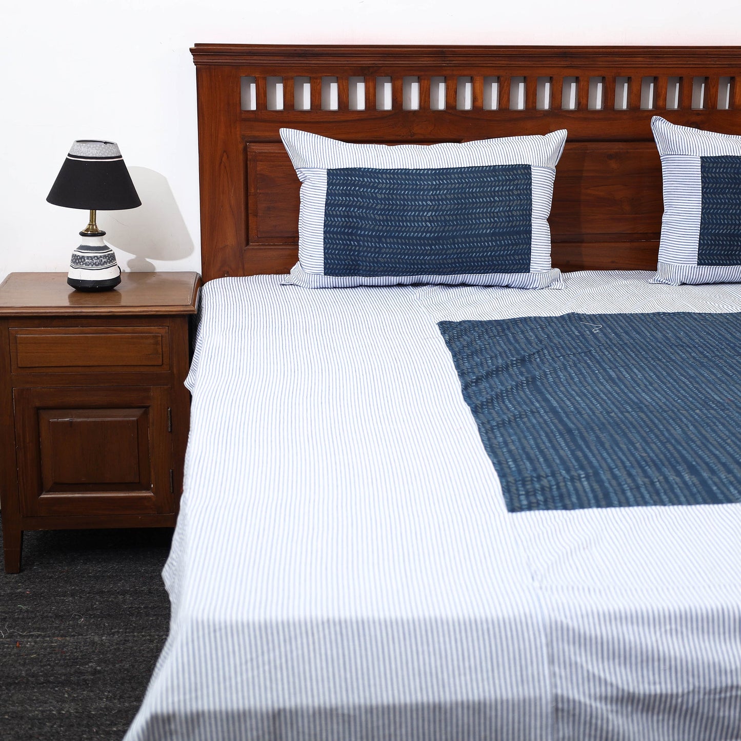 plain double bed cover