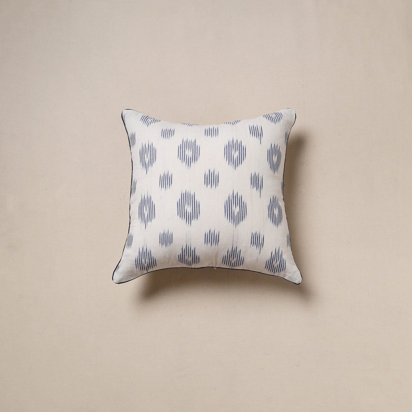 Pochampally double ikat weave cushion cover 06 - handcrafted