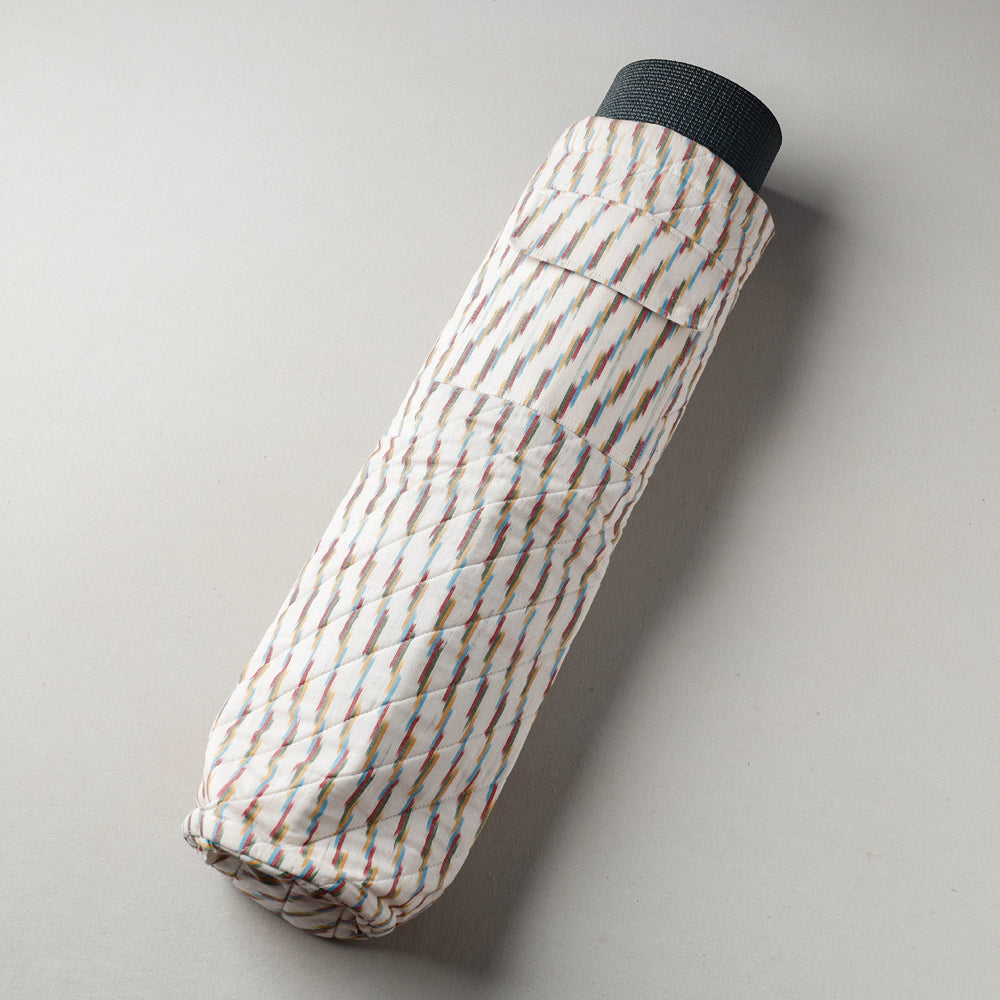 White Pochampally Ikat Cotton Quilted Yoga Mat Bag