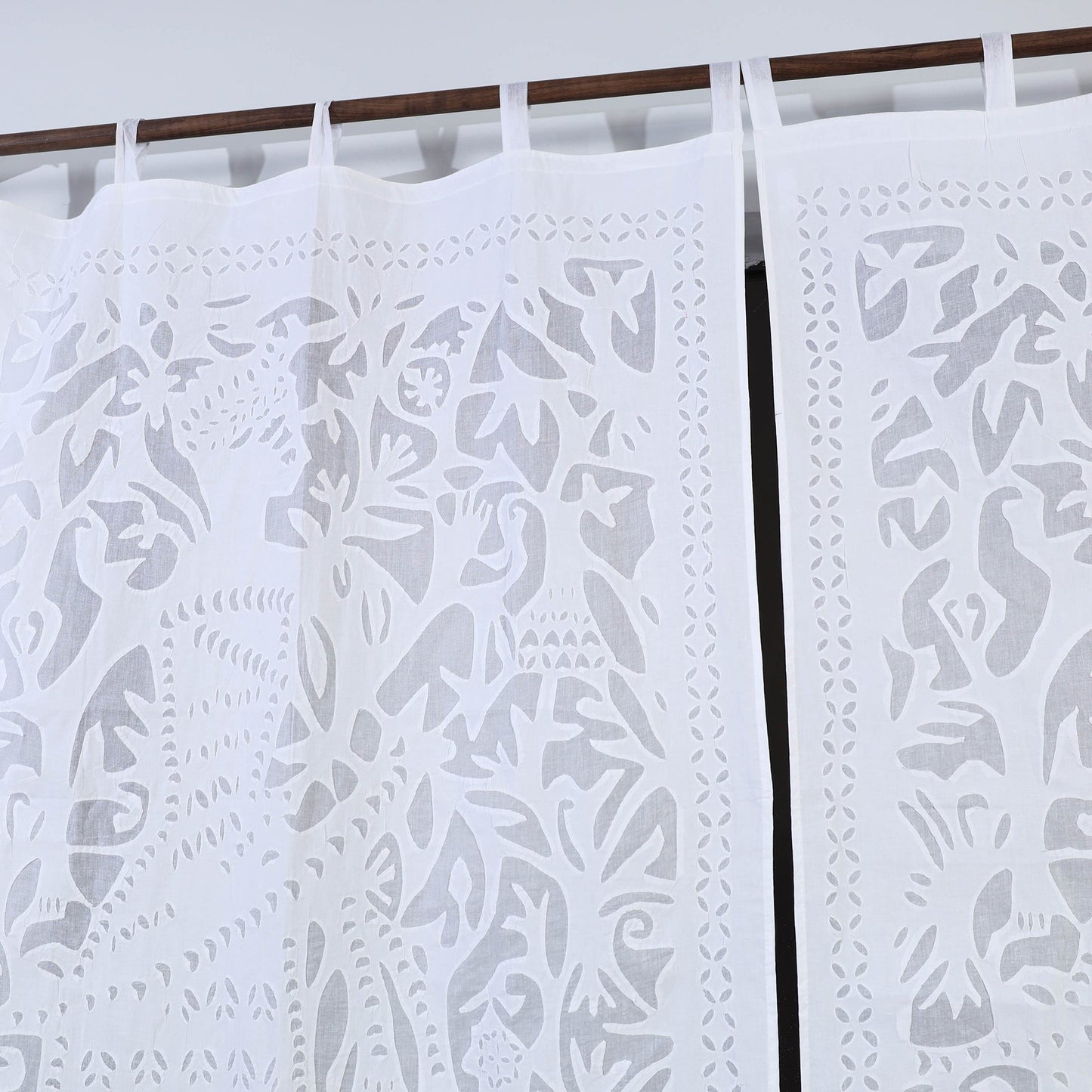 Queen Cutwork Cotton Barmer Applique Window Curtain