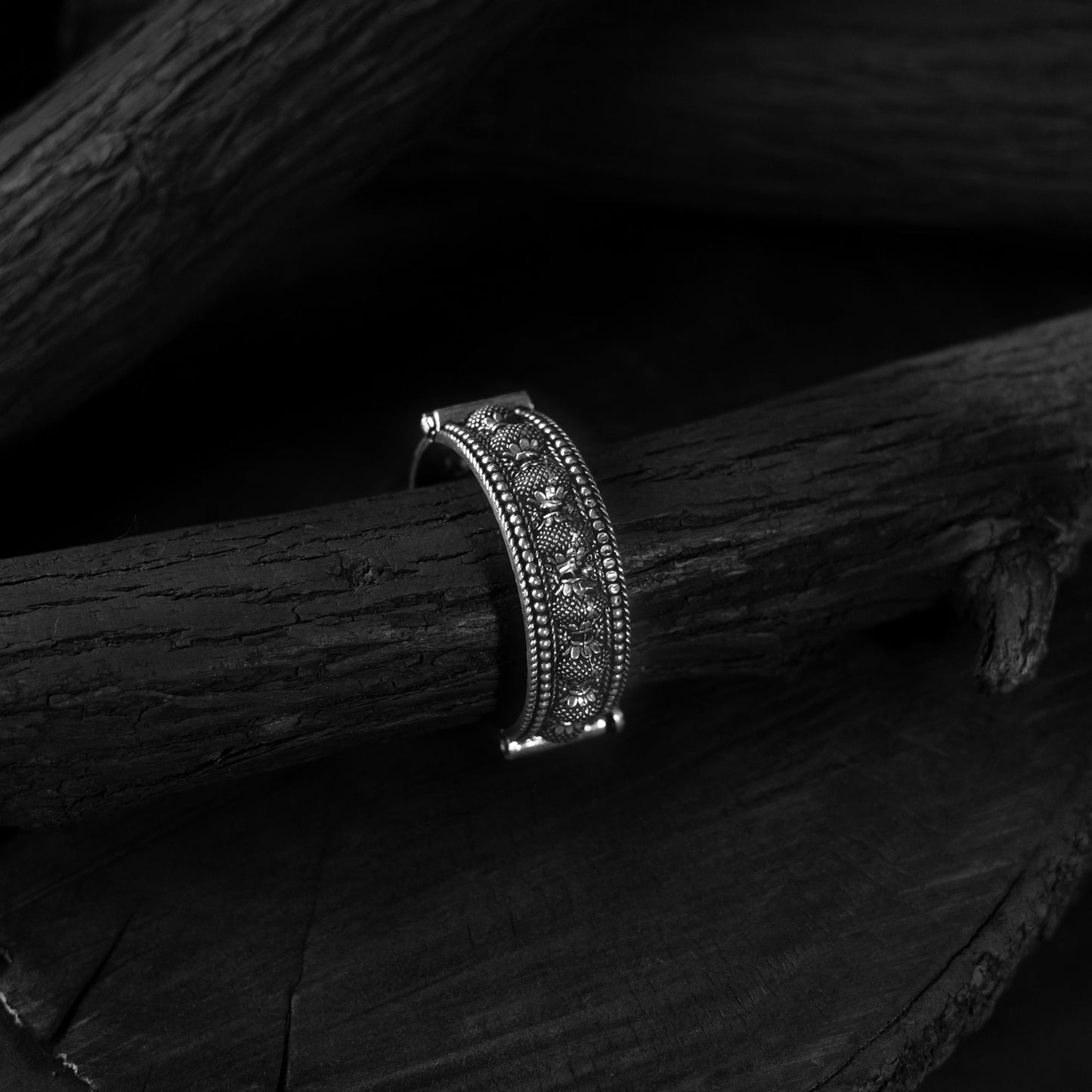 White - saanjh bela kalash oxidised bangle - handcrafted