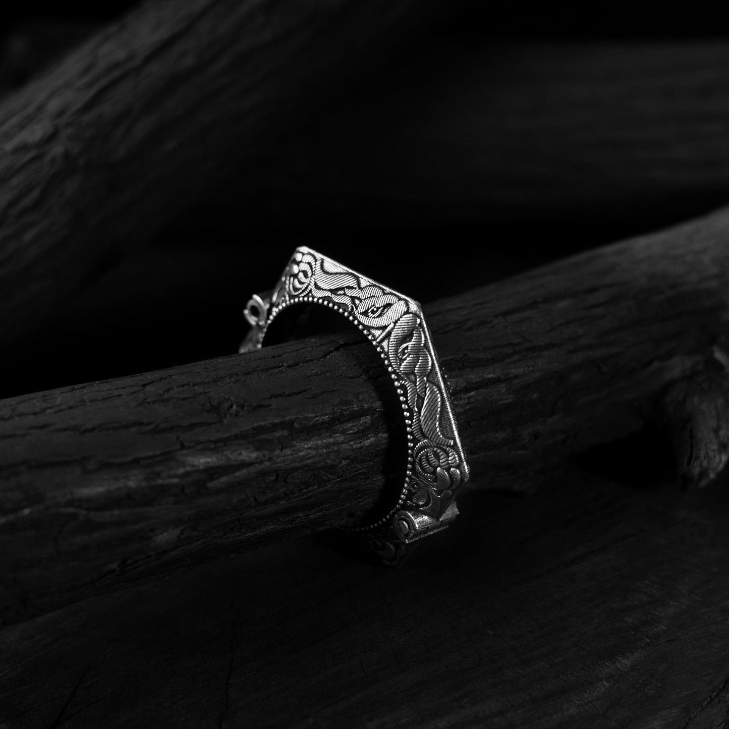 White - saanjh bela leaves oxidised bangle - handcrafted