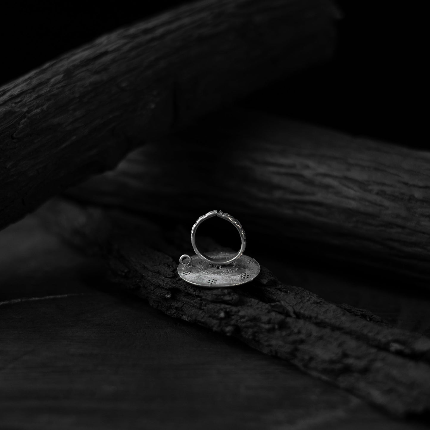 White - saanjh bela leaves oxidised ring - handcrafted