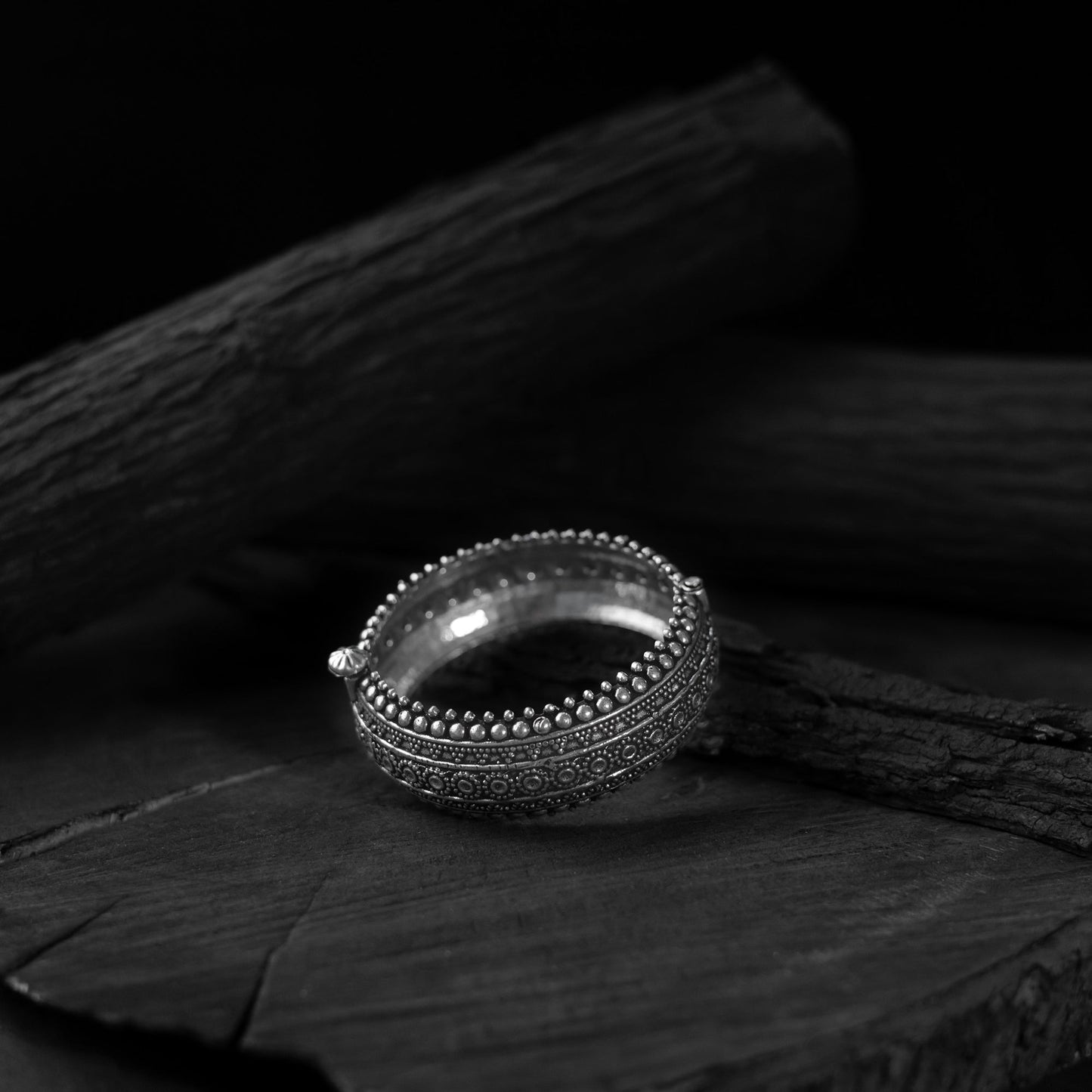 White - saanjh bela stone oxidised bangle - handcrafted