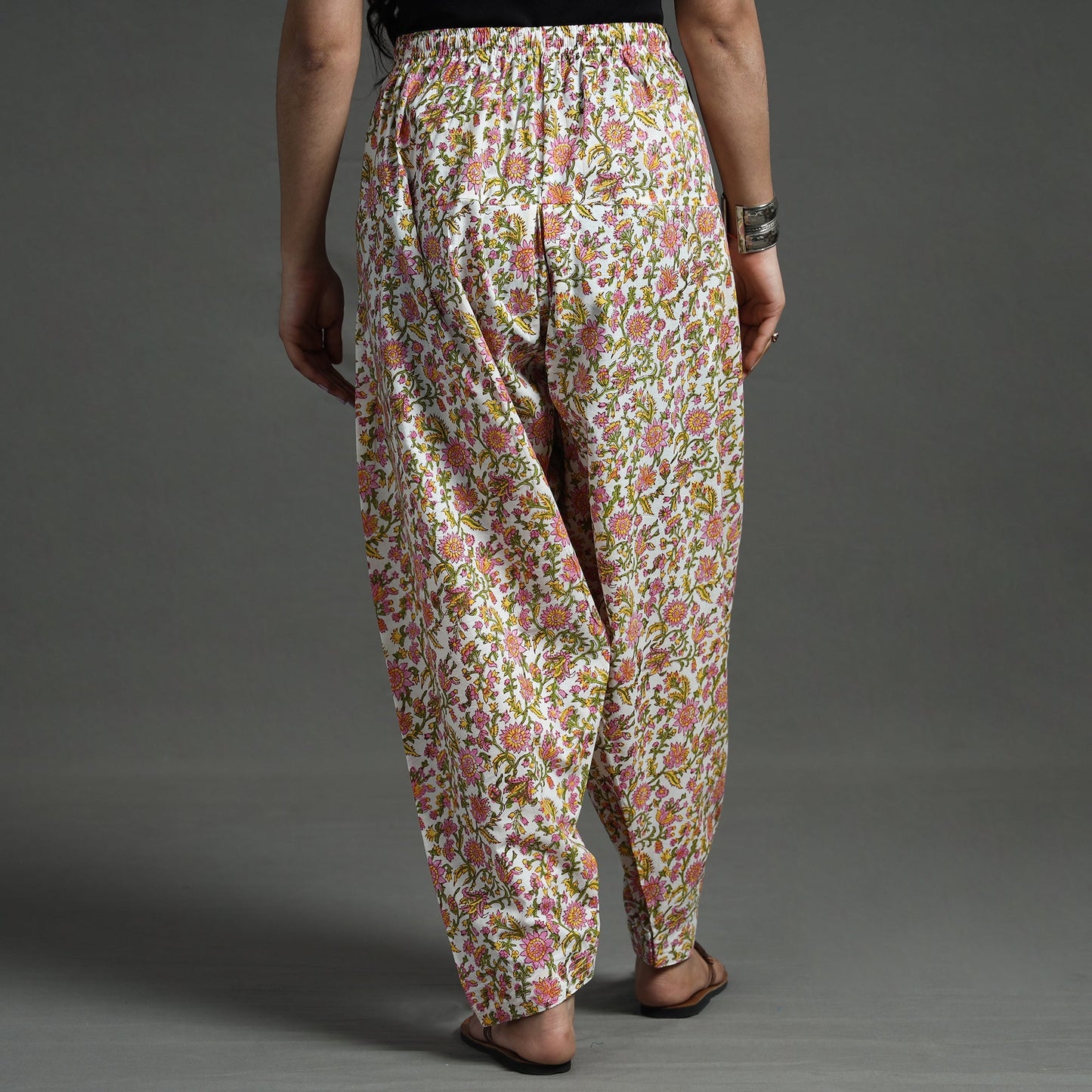 Buy Sanganeri Block Printed Cotton Elasticated Salwar Online at iTokri.com