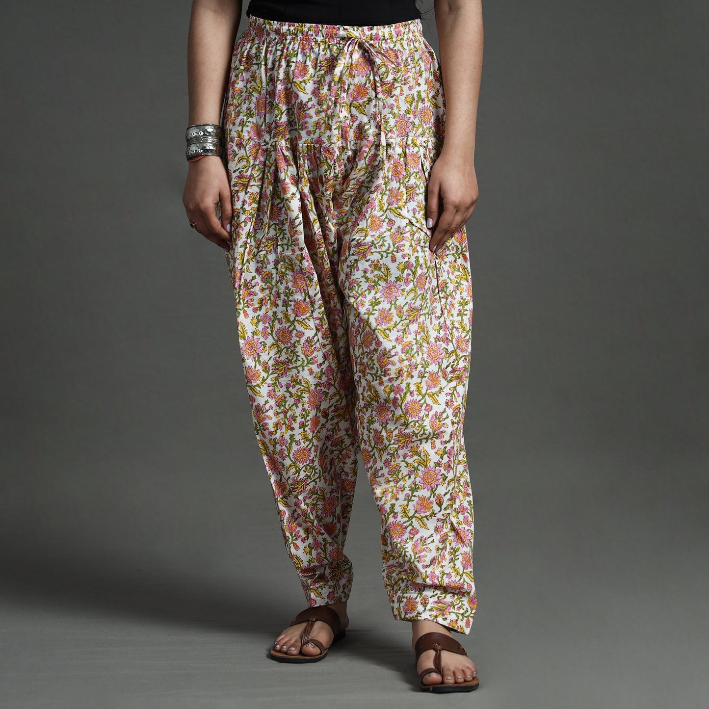 Buy Sanganeri Block Printed Cotton Elasticated Salwar Online at iTokri.com