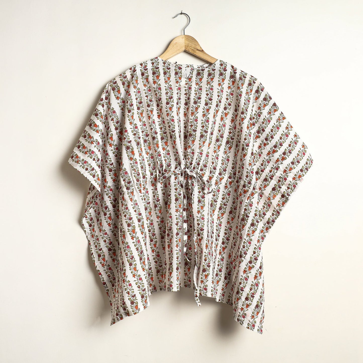 Buy Sanganeri Block Printed Cotton Kaftan & Pyjama Night Suit Set Online at iTokri.com