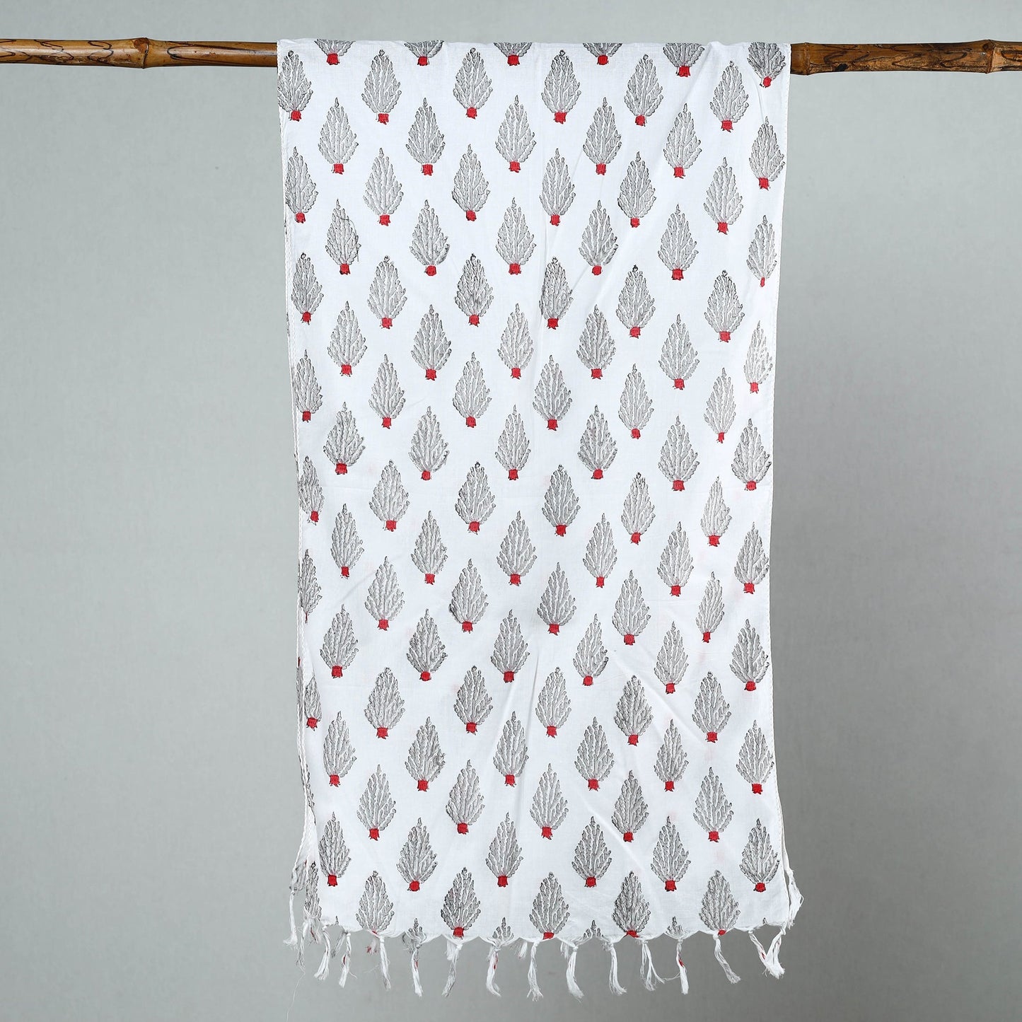Sanganeri Block Printed Cotton Stole with Tassels 02