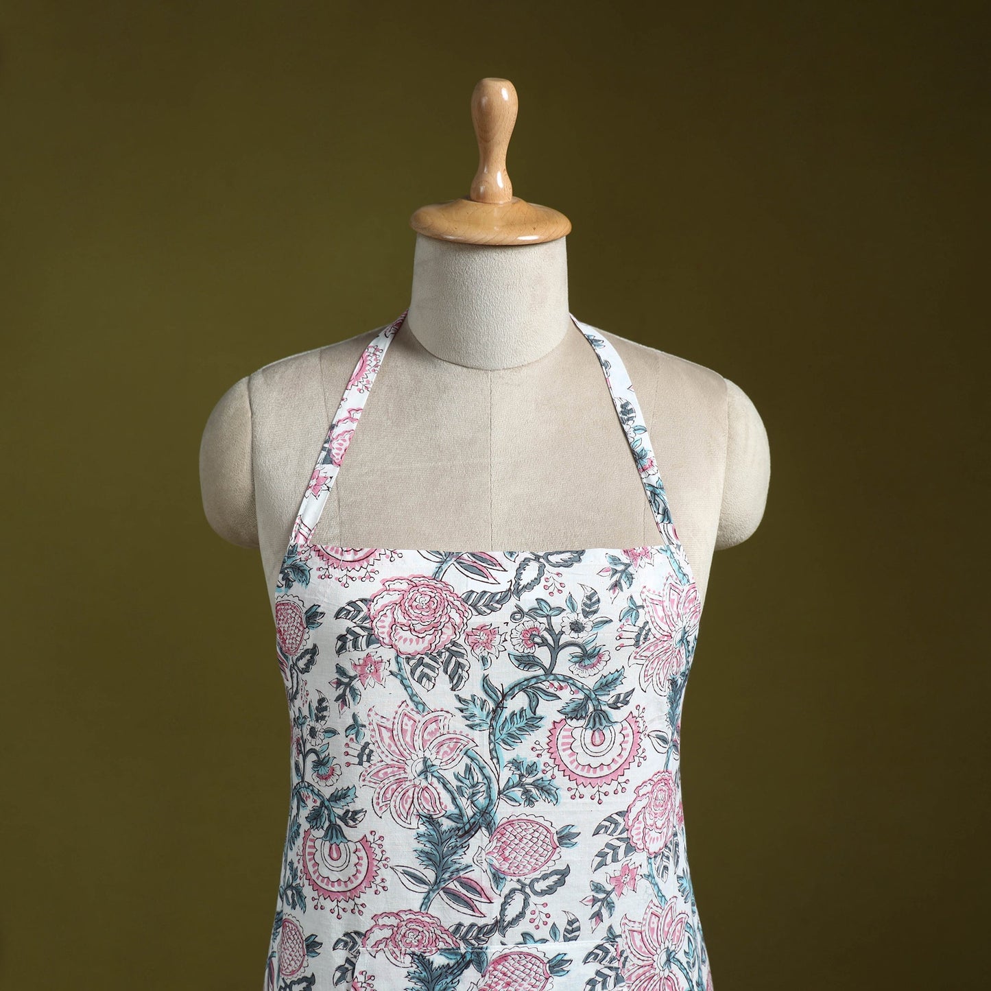 White - sanganeri hand block print apron with pocket 41