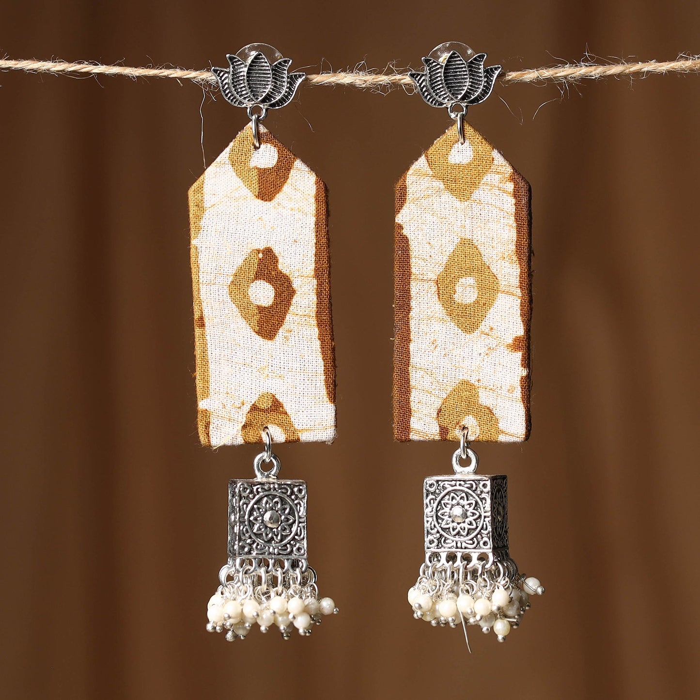 White Shaheen GS Fabart Handmade Earrings