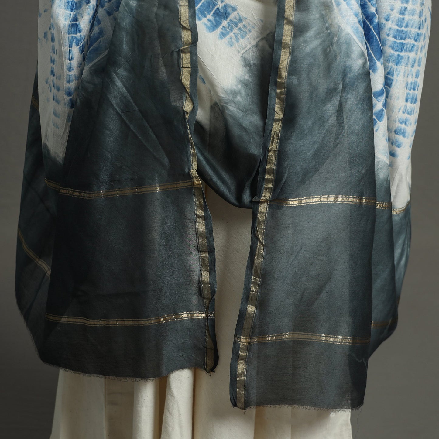 Exclusive!! Handloom Shibori Tie-Dye Chanderi Silk Dupatta with Zari Border 60