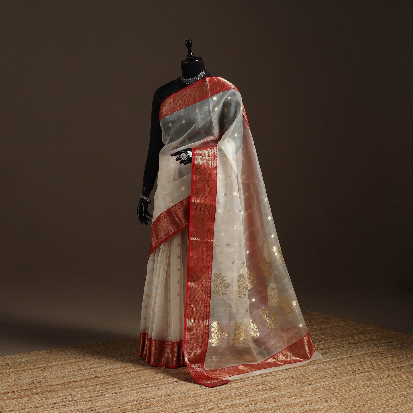 White - traditional handloom chanderi silk saree 04