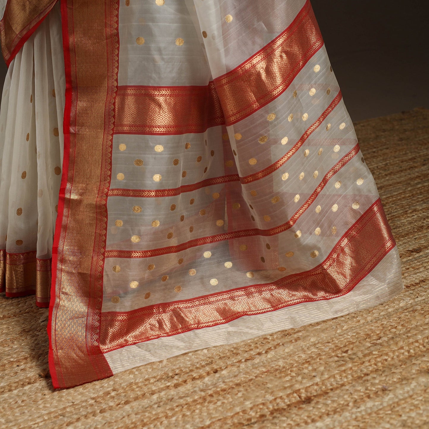 White - traditional handloom chanderi silk saree 05