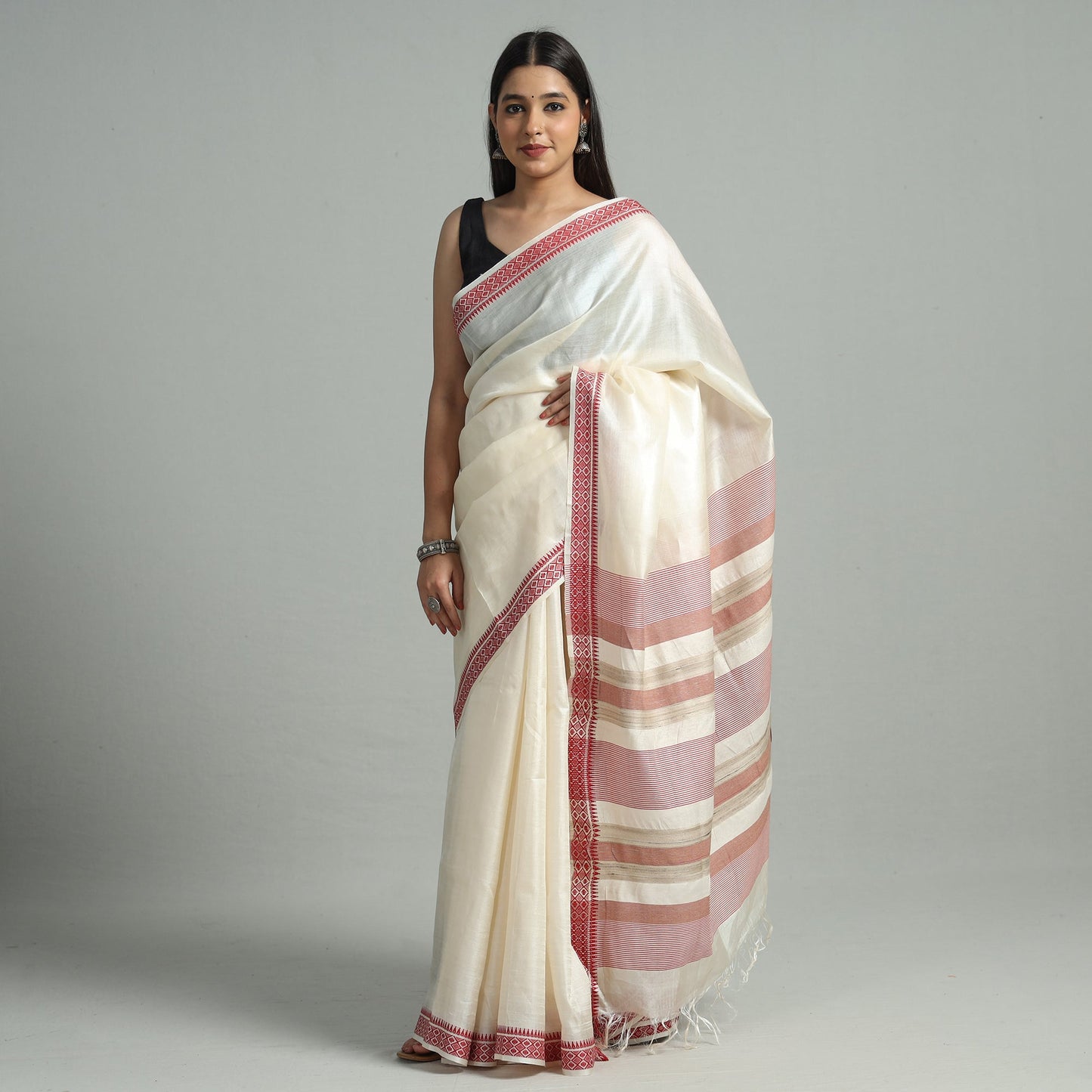 Traditional Vidarbha Tussar Silk Handloom Saree with Woven Border 36