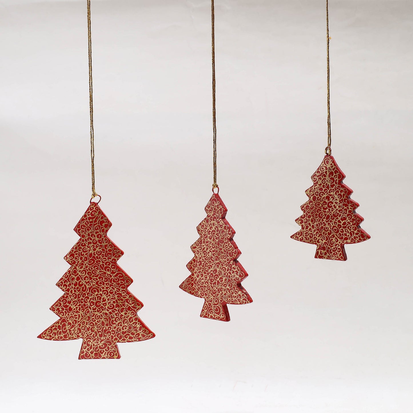 X-mas tree - kashmir handpainted christmas decor ornament