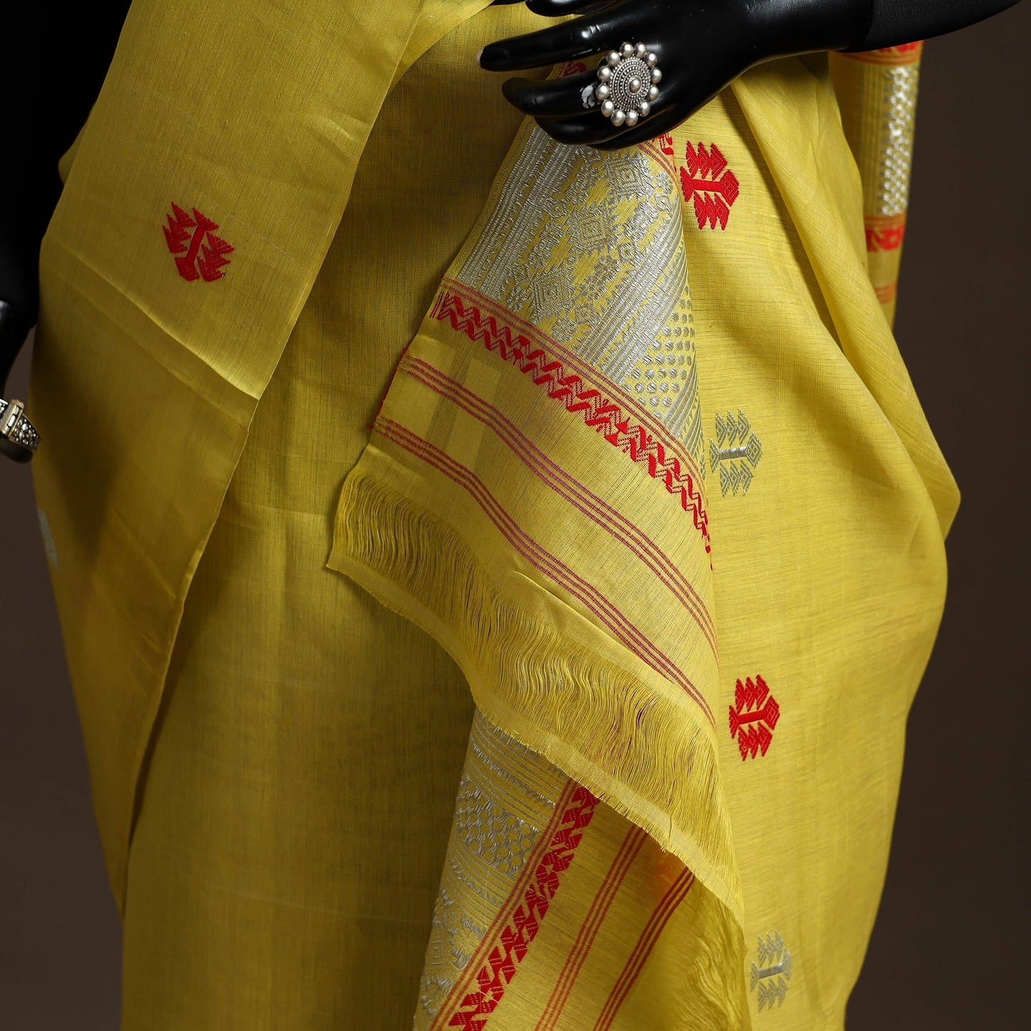 Assam handloom silk cotton mekhela chador with blouse piece