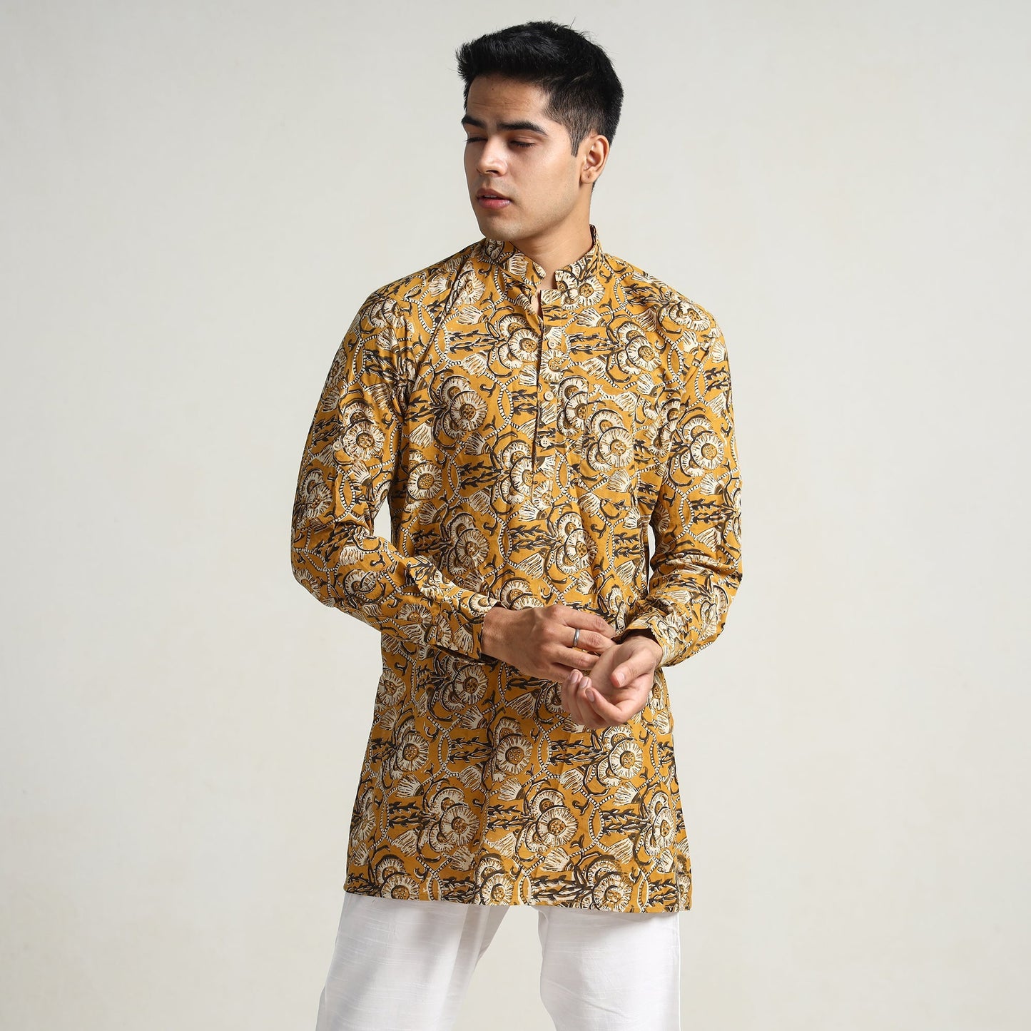 Bagru Block Printed Cotton Men Short Kurta 02