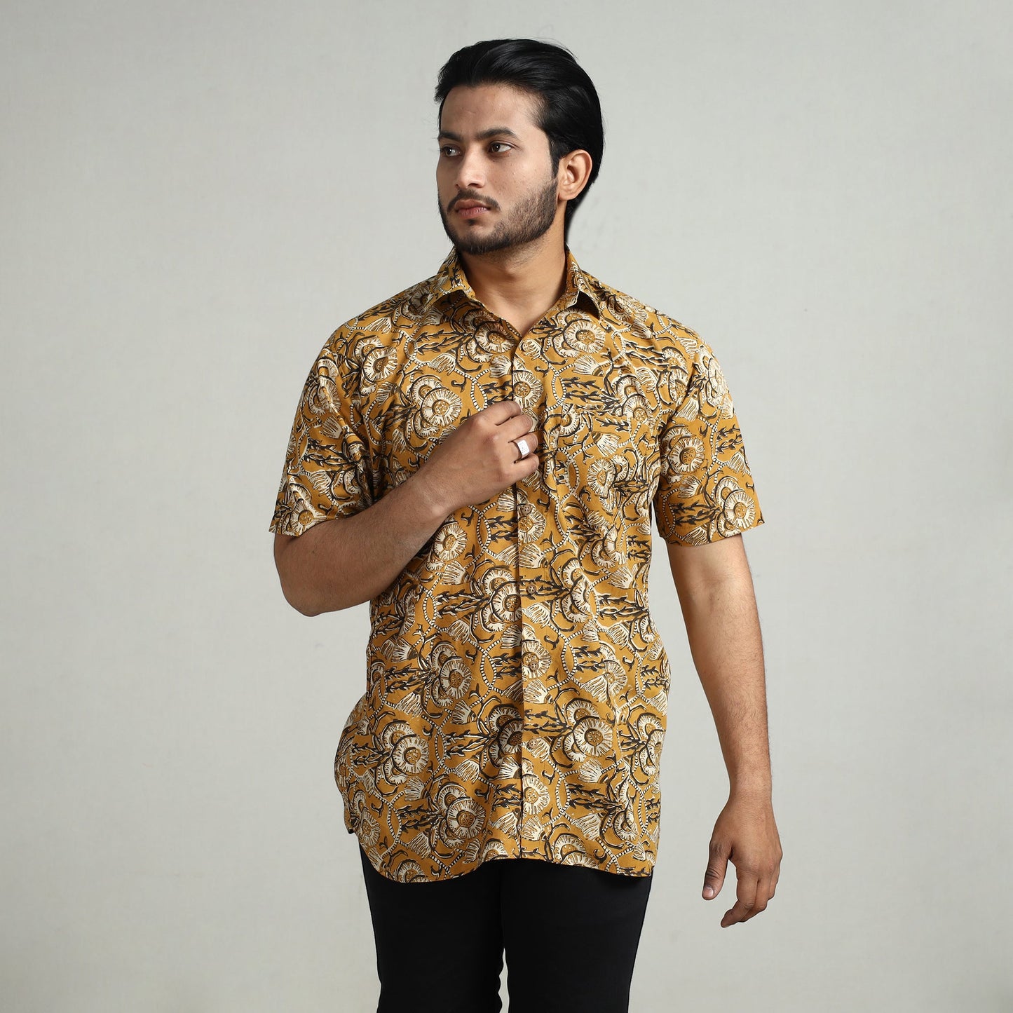 Buy Bagru Hand Block Printed Cotton Men Half Sleeve Shirt Online at iTokri.com