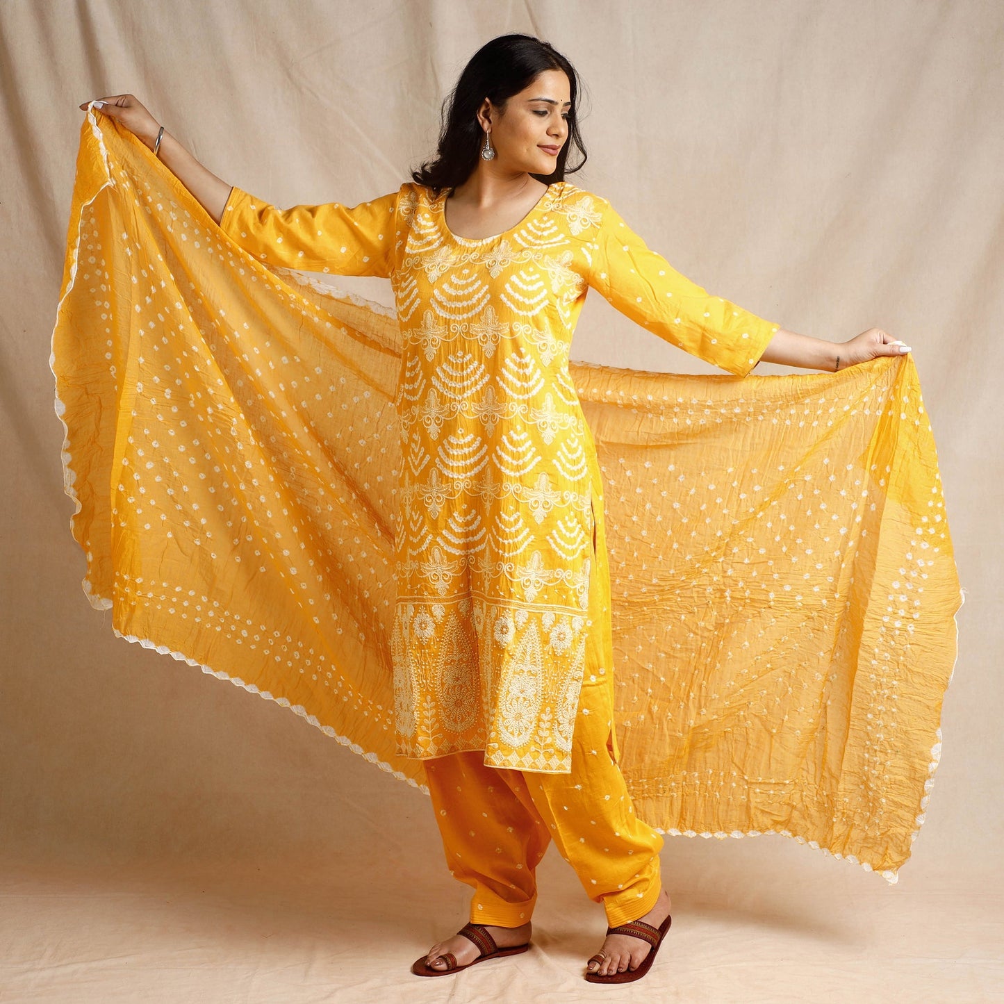 bandhani kurta set