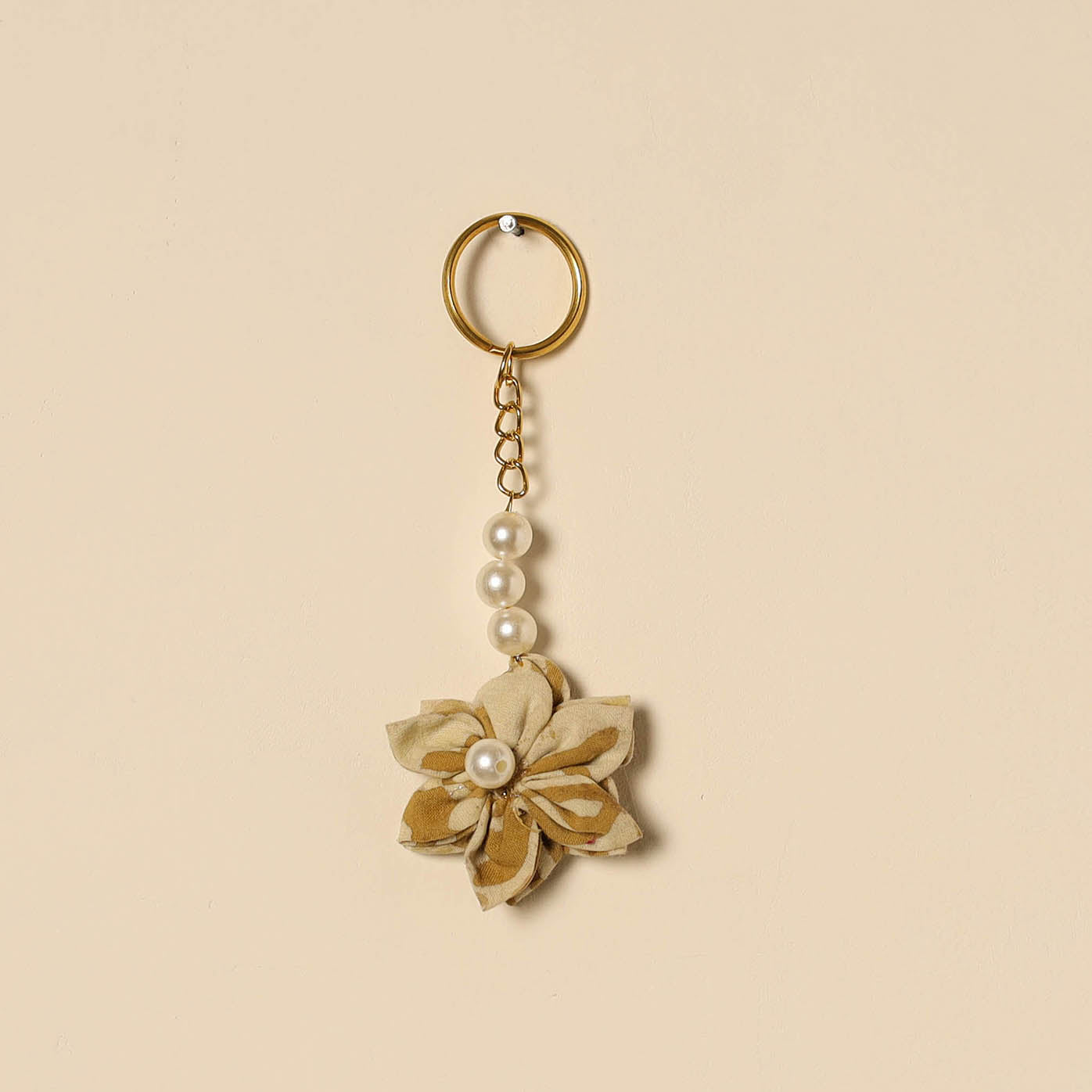 Beaded fabart flower keychain 27 - handcrafted
