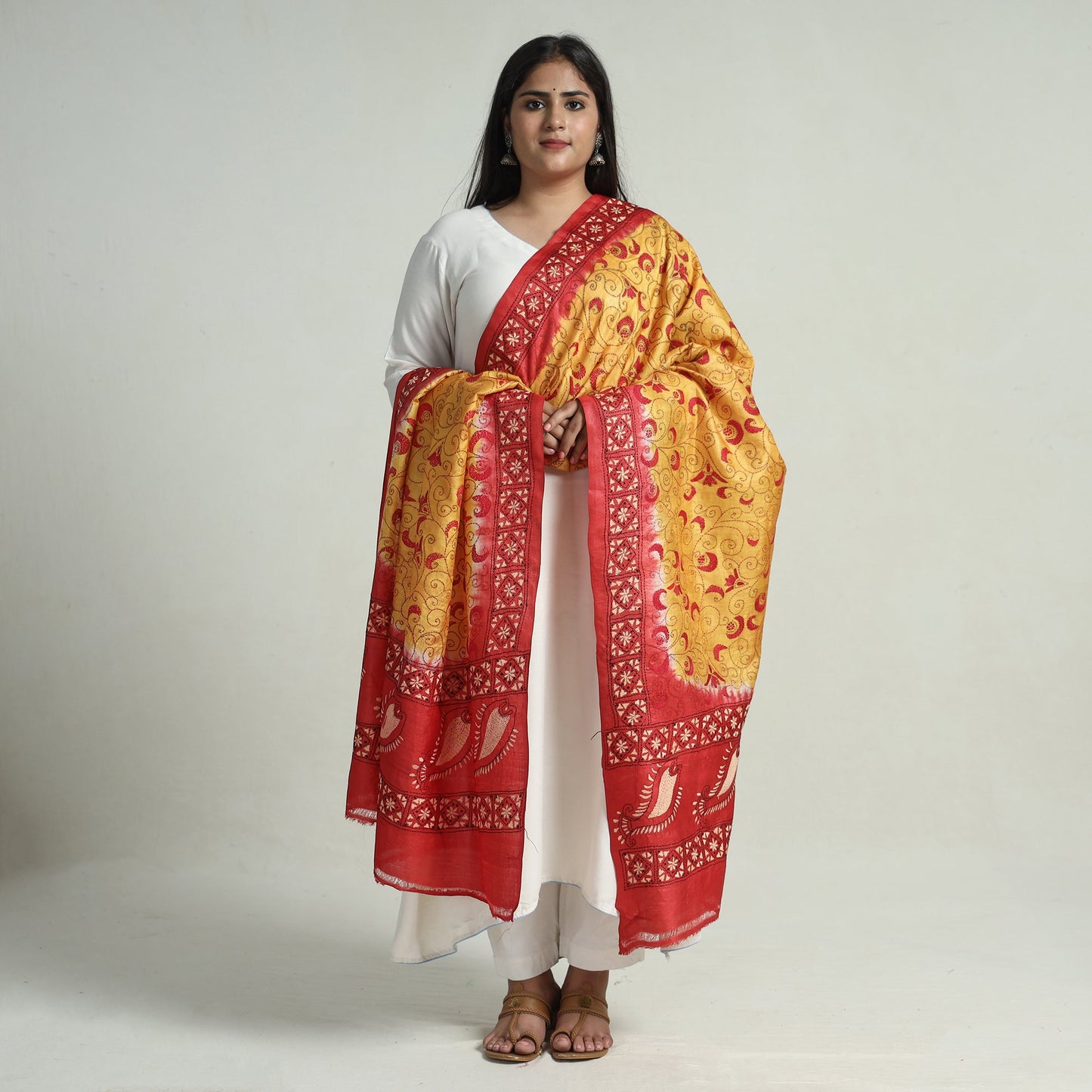 Bengal Kantha Embroidery Tussar Silk Handloom Dupatta 09