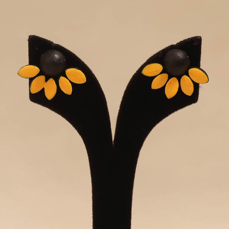 Bishnupur handpainted flower shape terracotta stud earrings