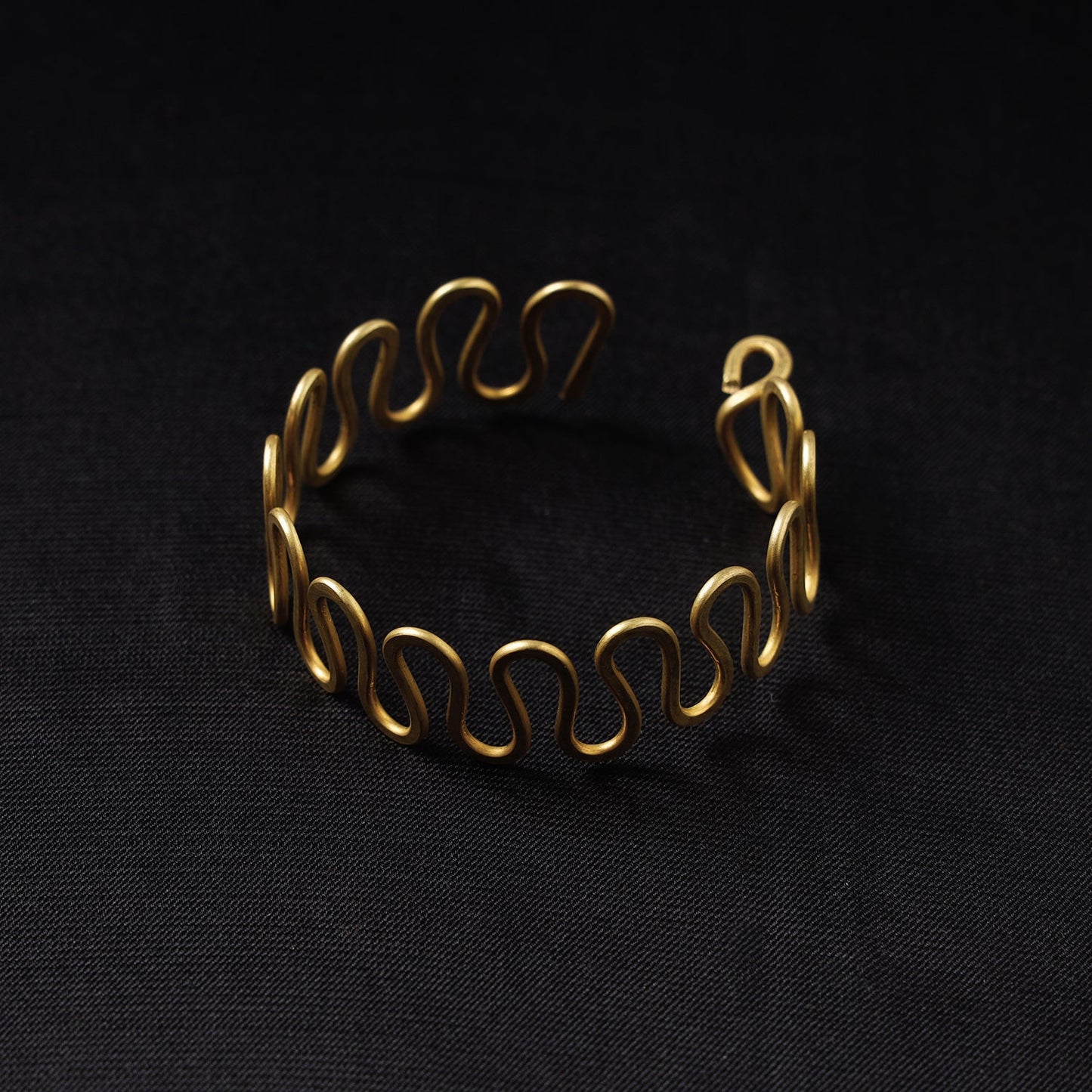 Brass metal handcrafted dokra bracelet by asalkaar