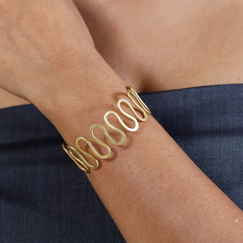 Brass metal handcrafted dokra bracelet by asalkaar