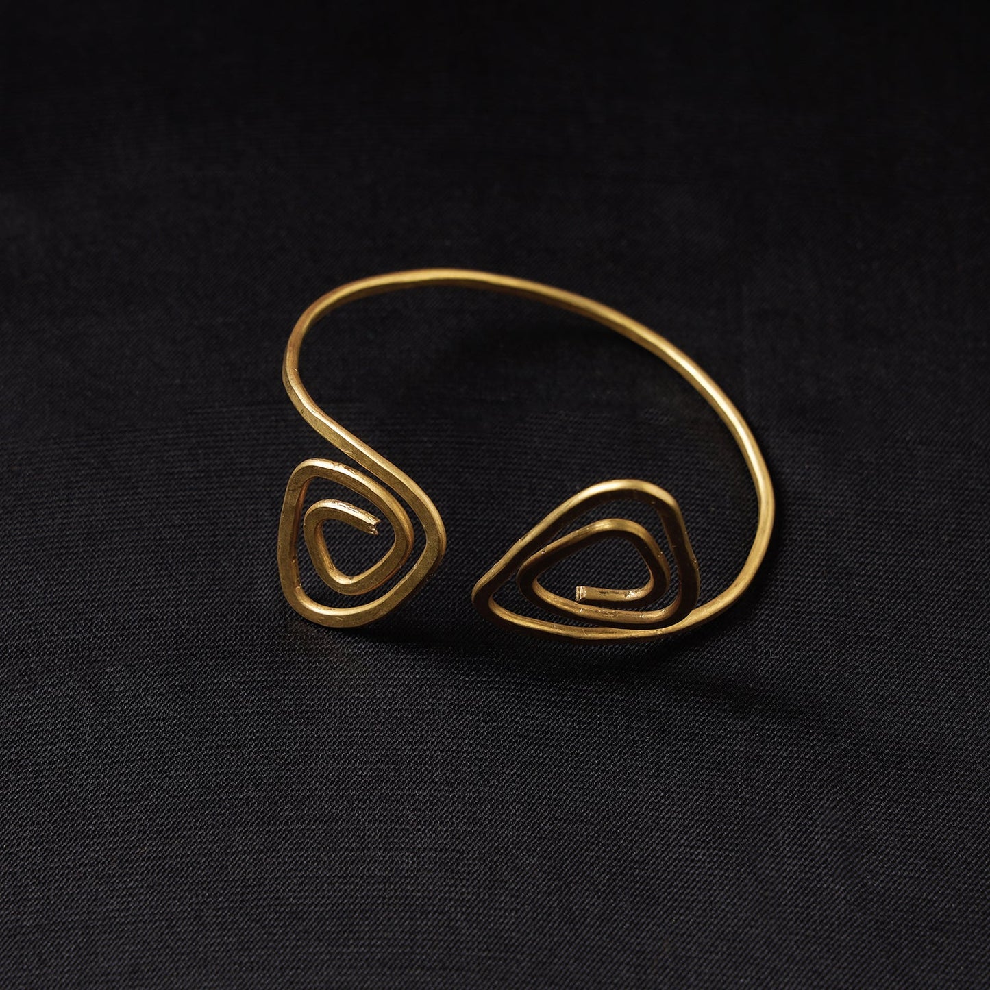 Brass metal handcrafted dokra bracelet by asalkaar