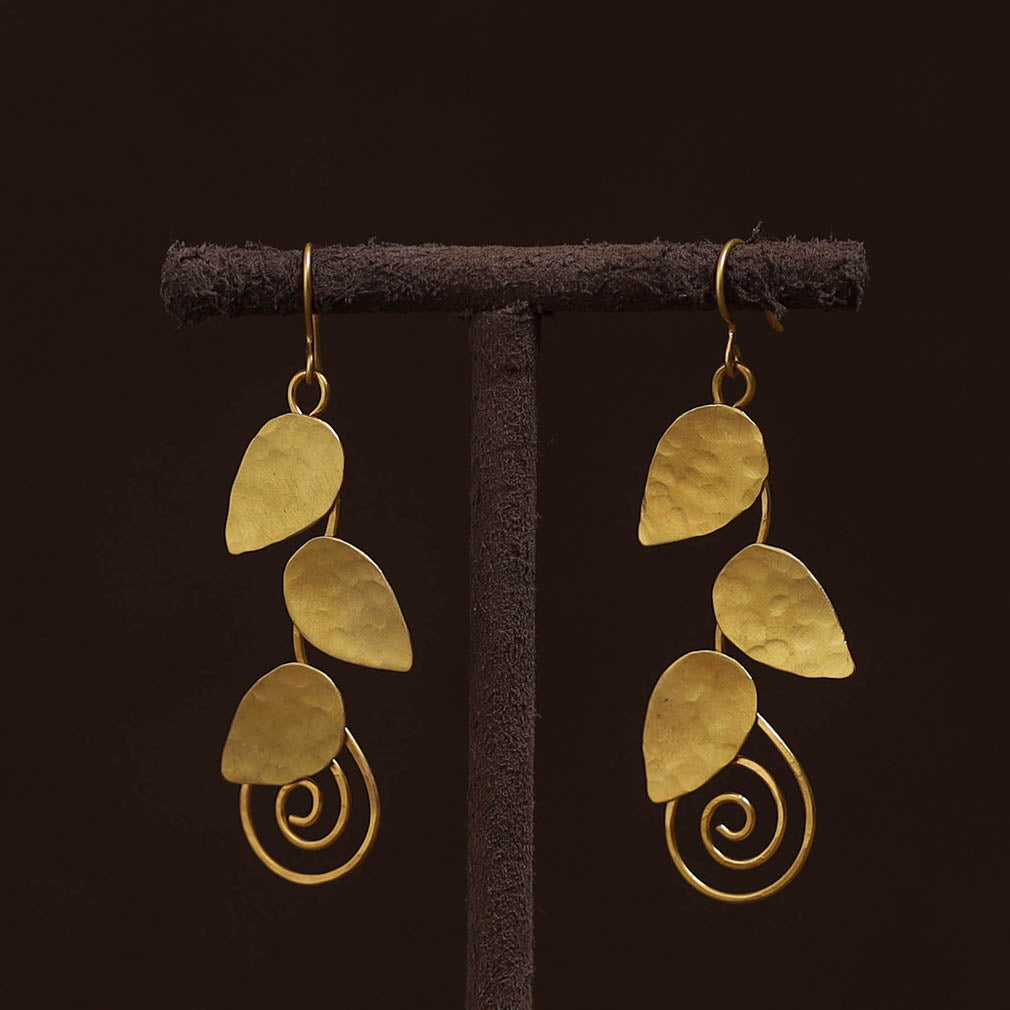 Brass metal handcrafted earrings 44