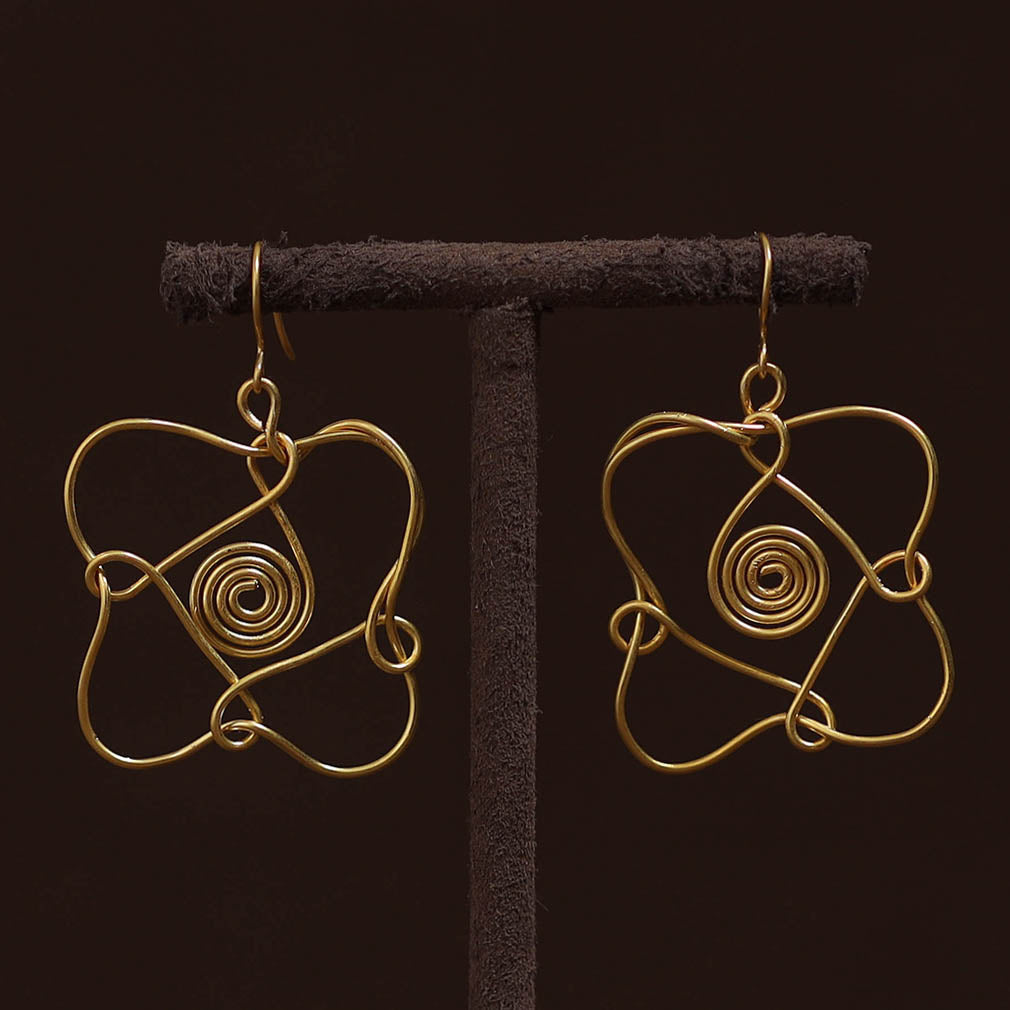 Brass metal handcrafted earrings 84