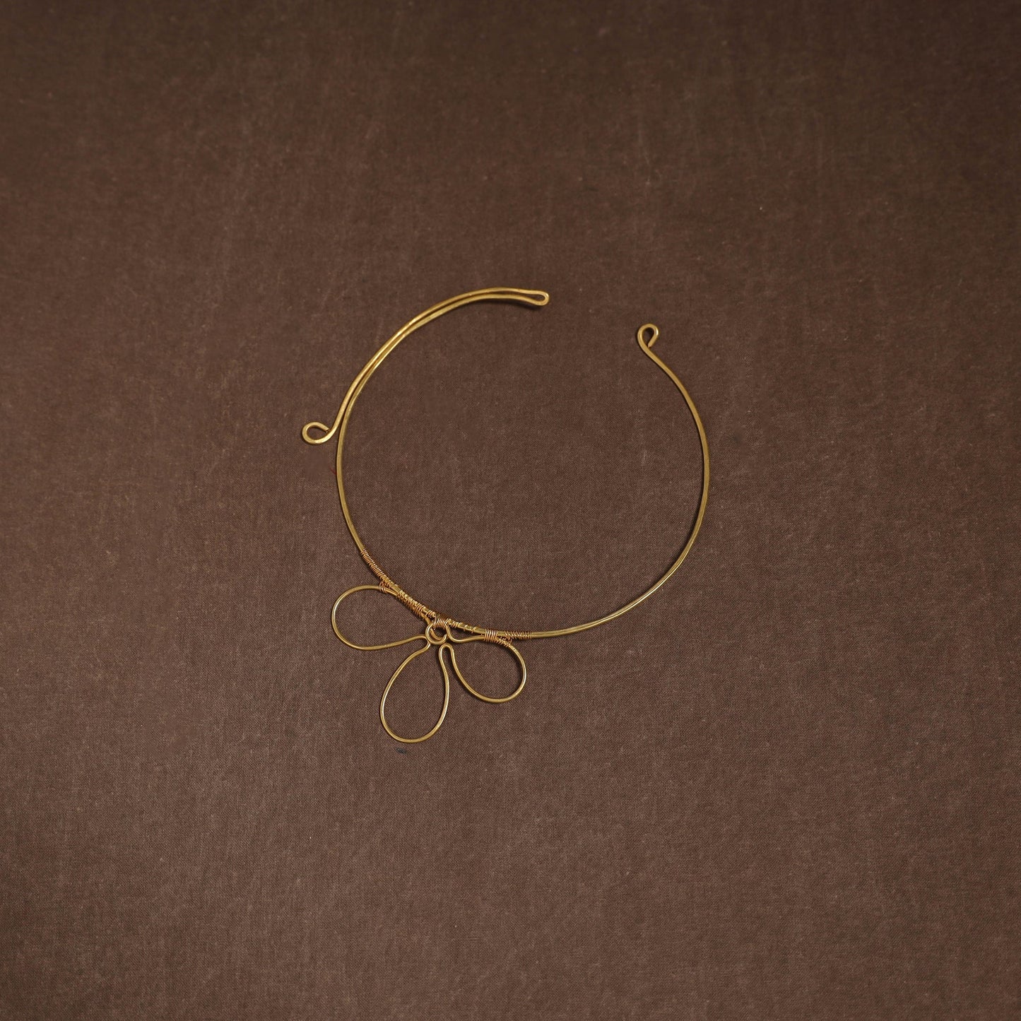 Brass metal handcrafted hasli necklace 107