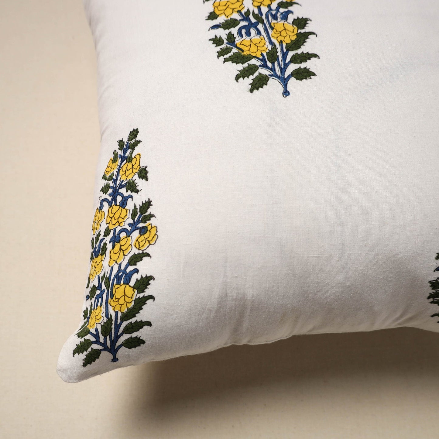 Cotton sanganeri cushion cover (16 x 16 in) 54 - handcrafted