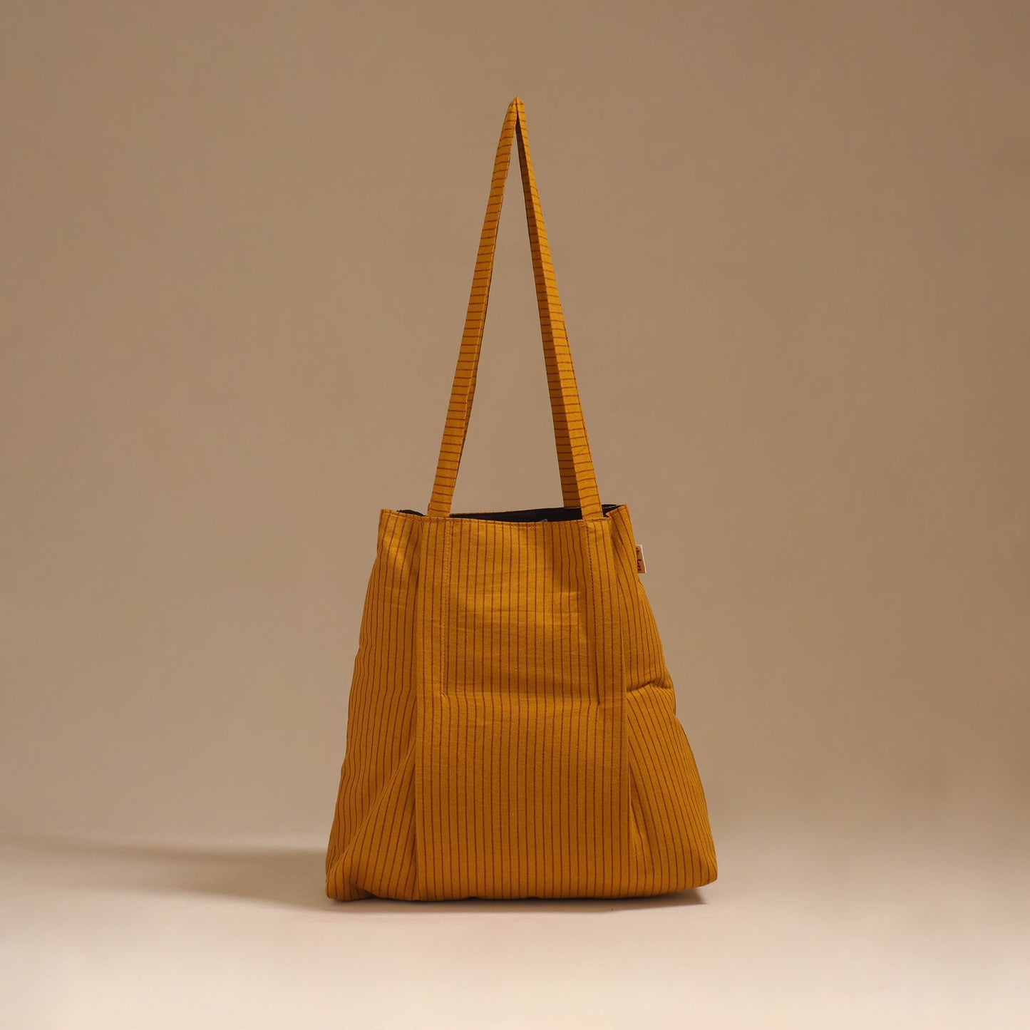 Handcrafted fabric jhola bag 08