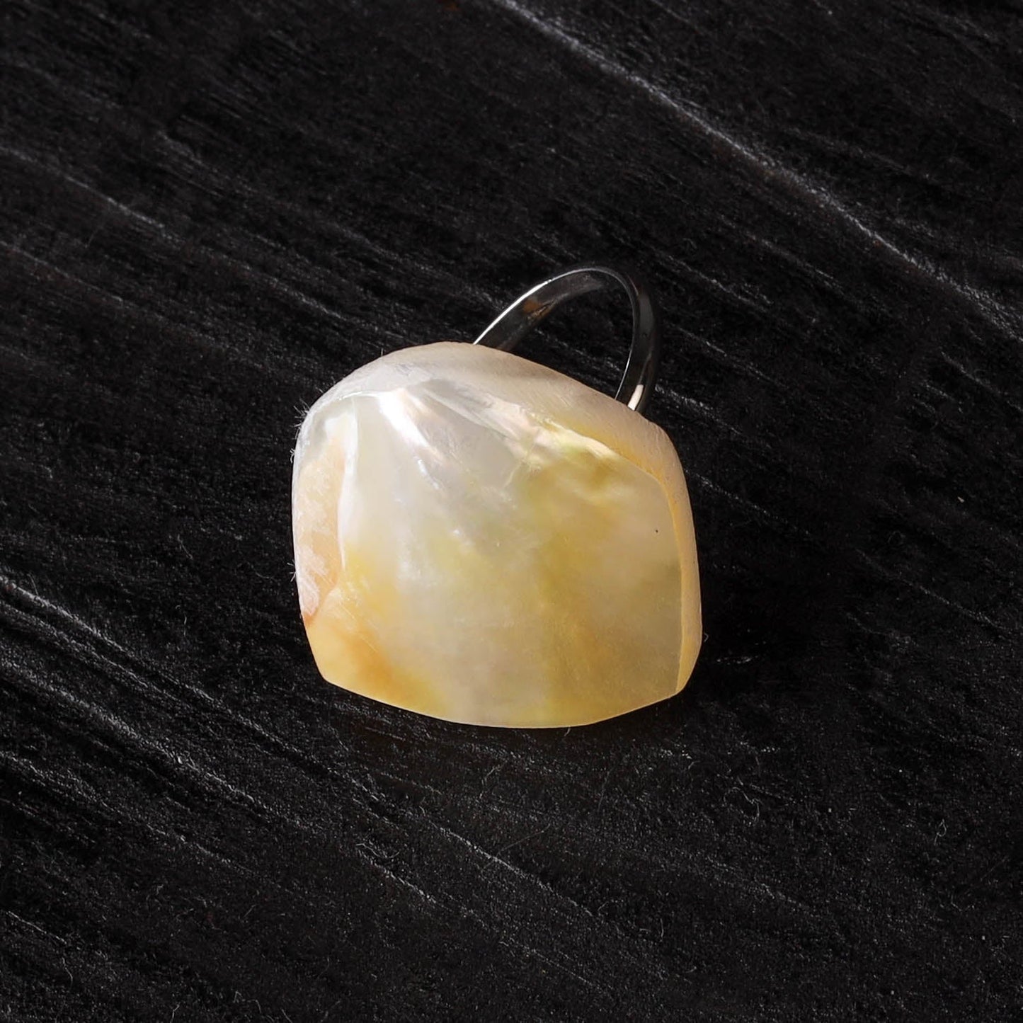 Yellow - handcrafted seashell ring (adjustable) 17