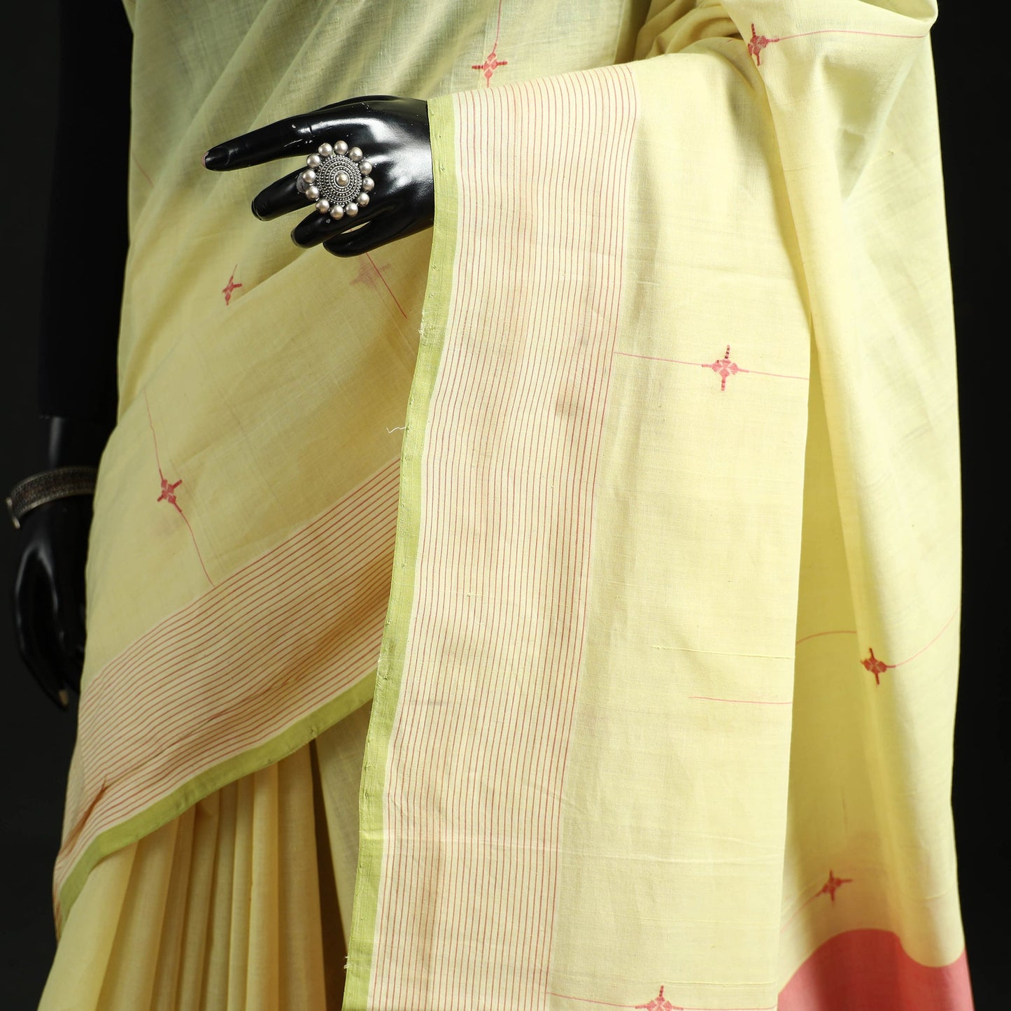 Yellow - handloom cotton buti srikakulam jamdani saree 09