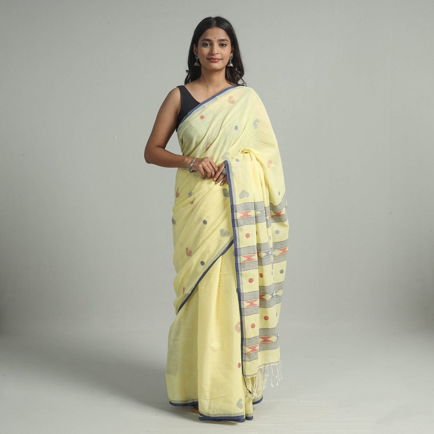Handloom Cotton Phulia Jamdani Saree with Tassels