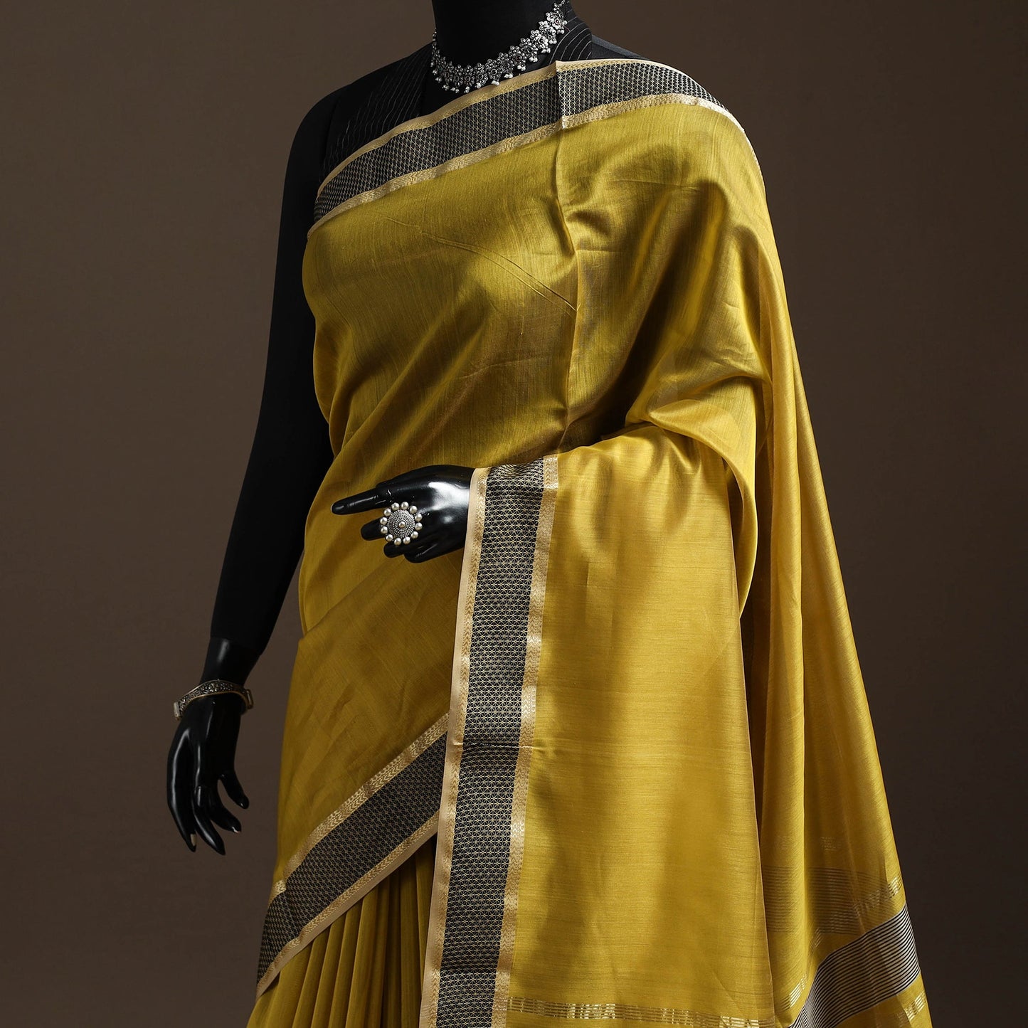 Yellow - handloom maheshwari saree with thread border 10