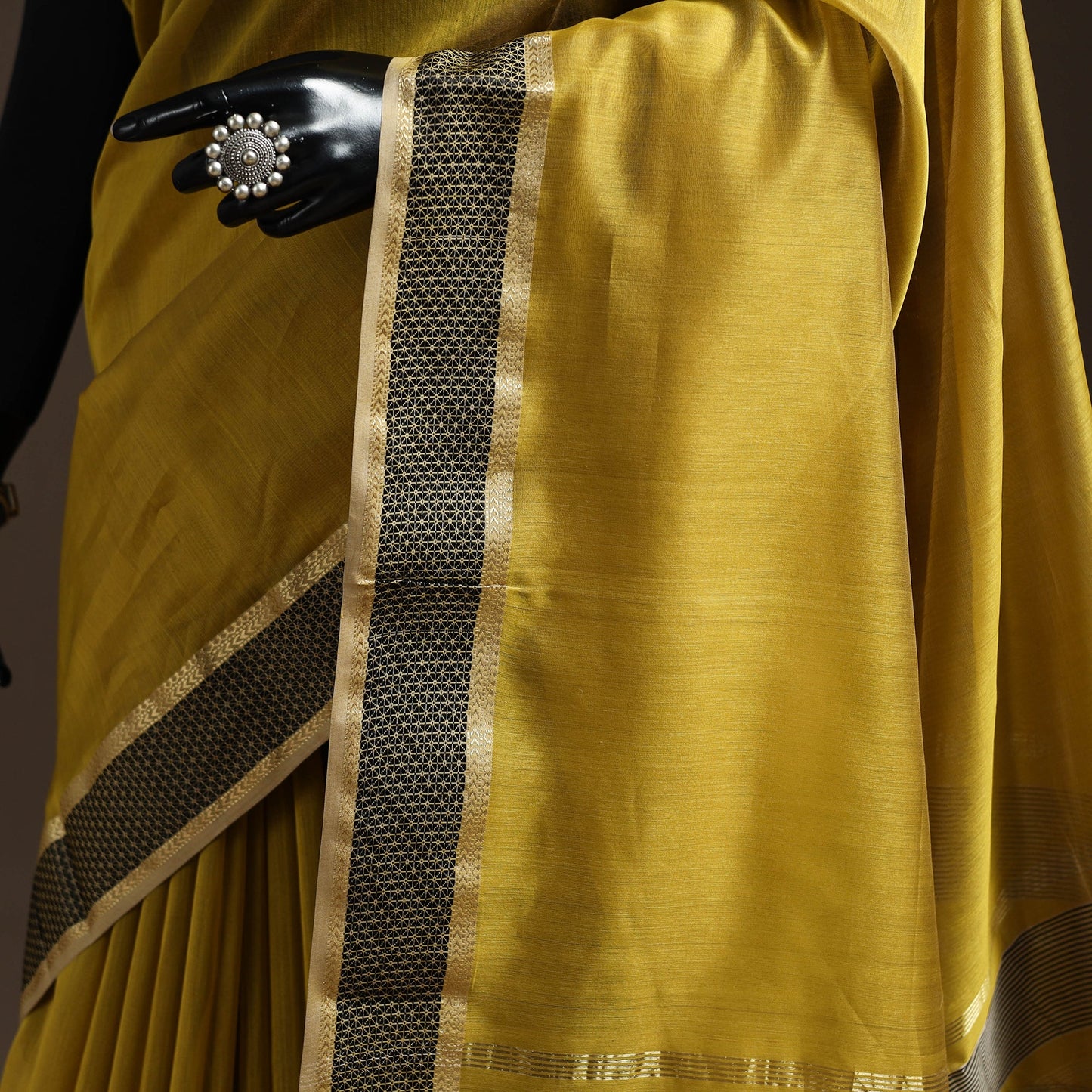 Yellow - handloom maheshwari saree with thread border 10
