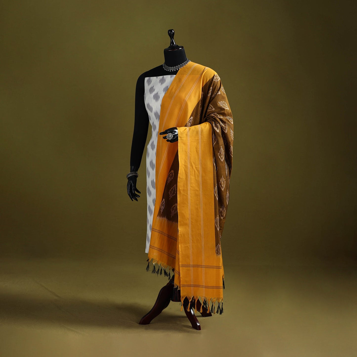 Handloom mercerised cotton pochampally ikat dupatta 27